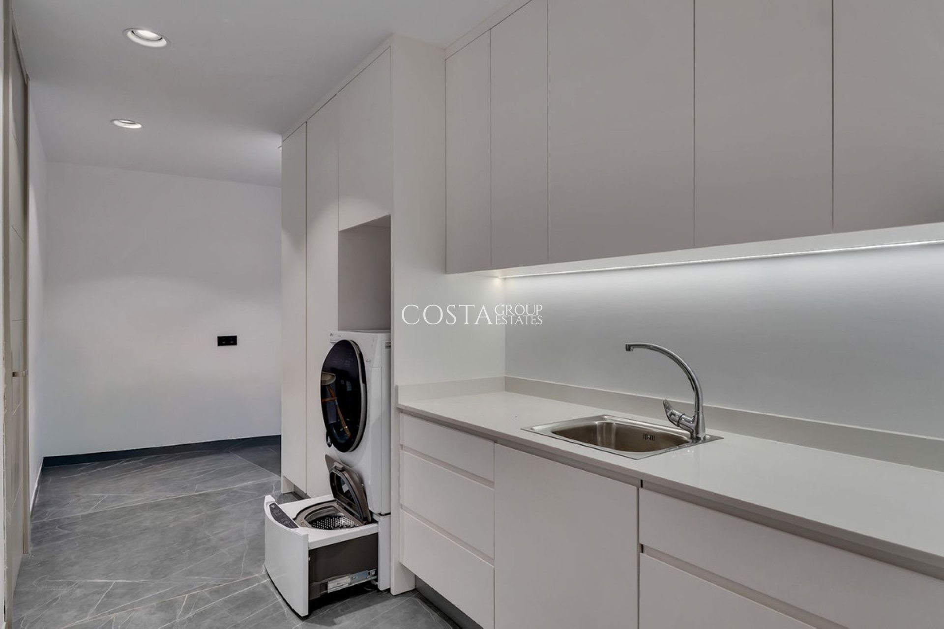 Resale - Villa -
Benissa - Benissa Coast