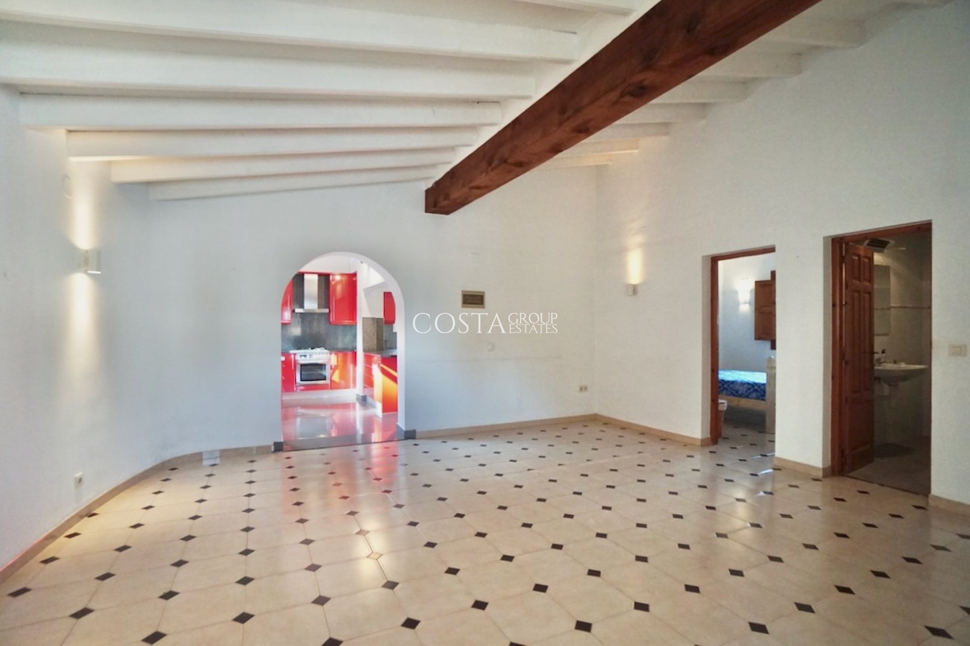 Resale - Villa -
Benissa
