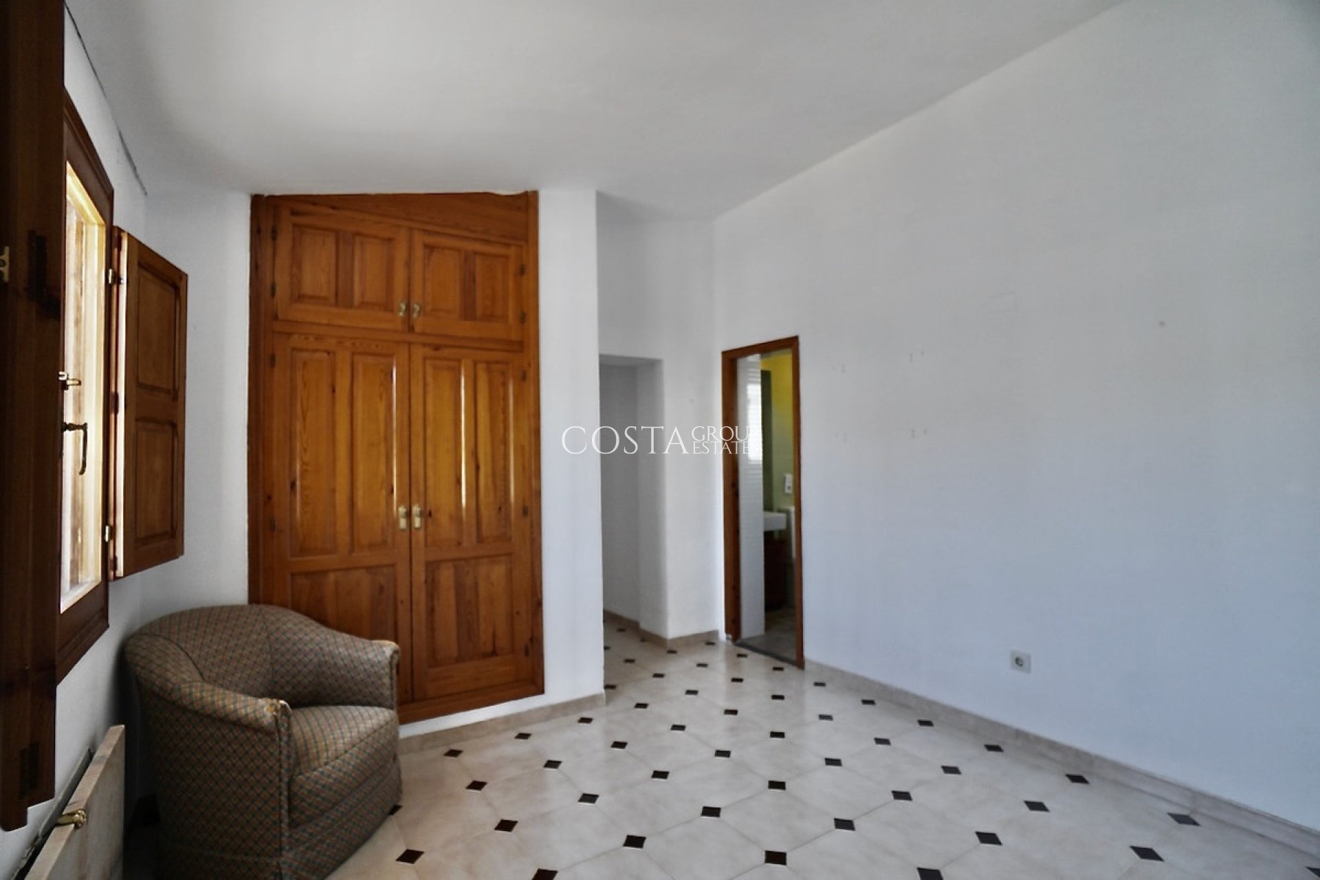 Resale - Villa -
Benissa