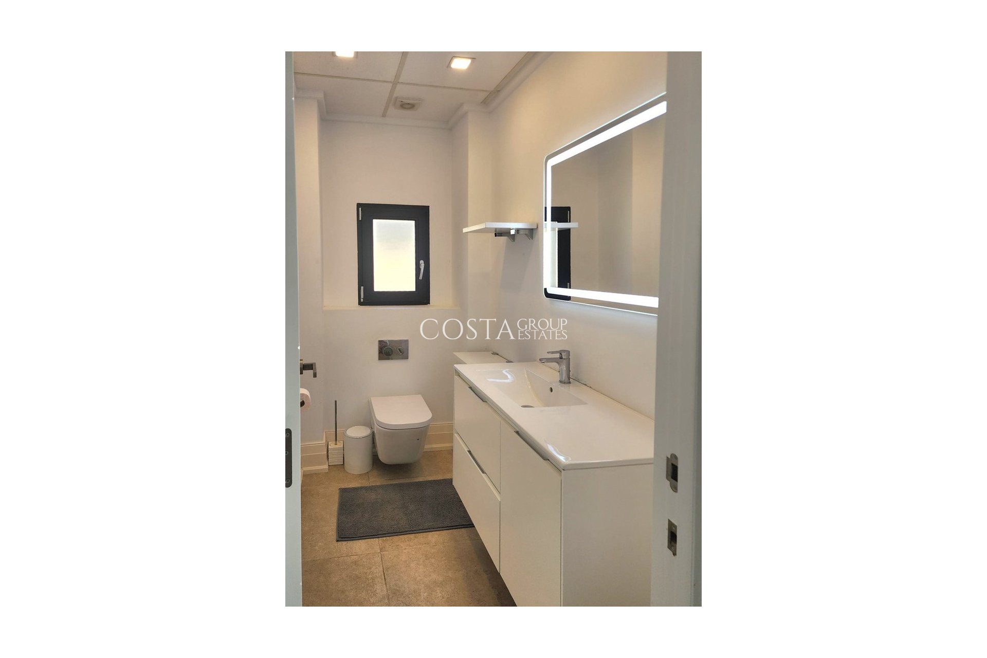 Resale - Villa -
Benitachell - Benitachell Centro