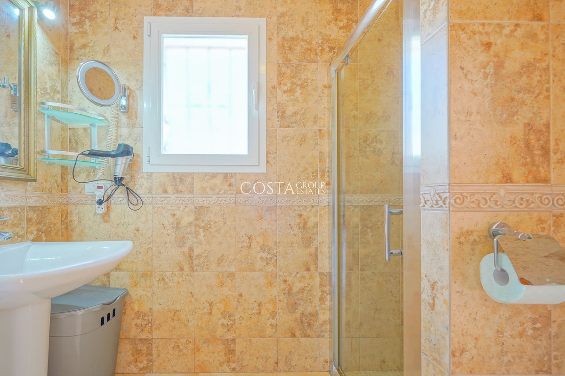 Resale - Villa -
Benitachell - Benitachell Centro