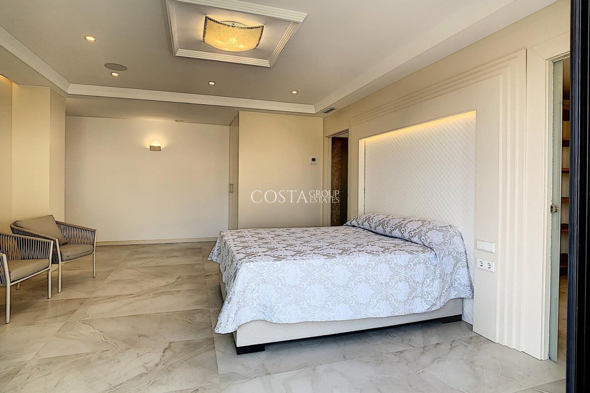 Resale - Villa -
Benitachell - Benitachell Centro