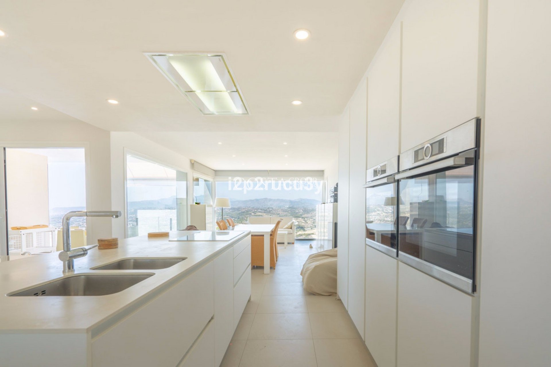 Resale - Villa -
Benitachell - Cumbre Del Sol