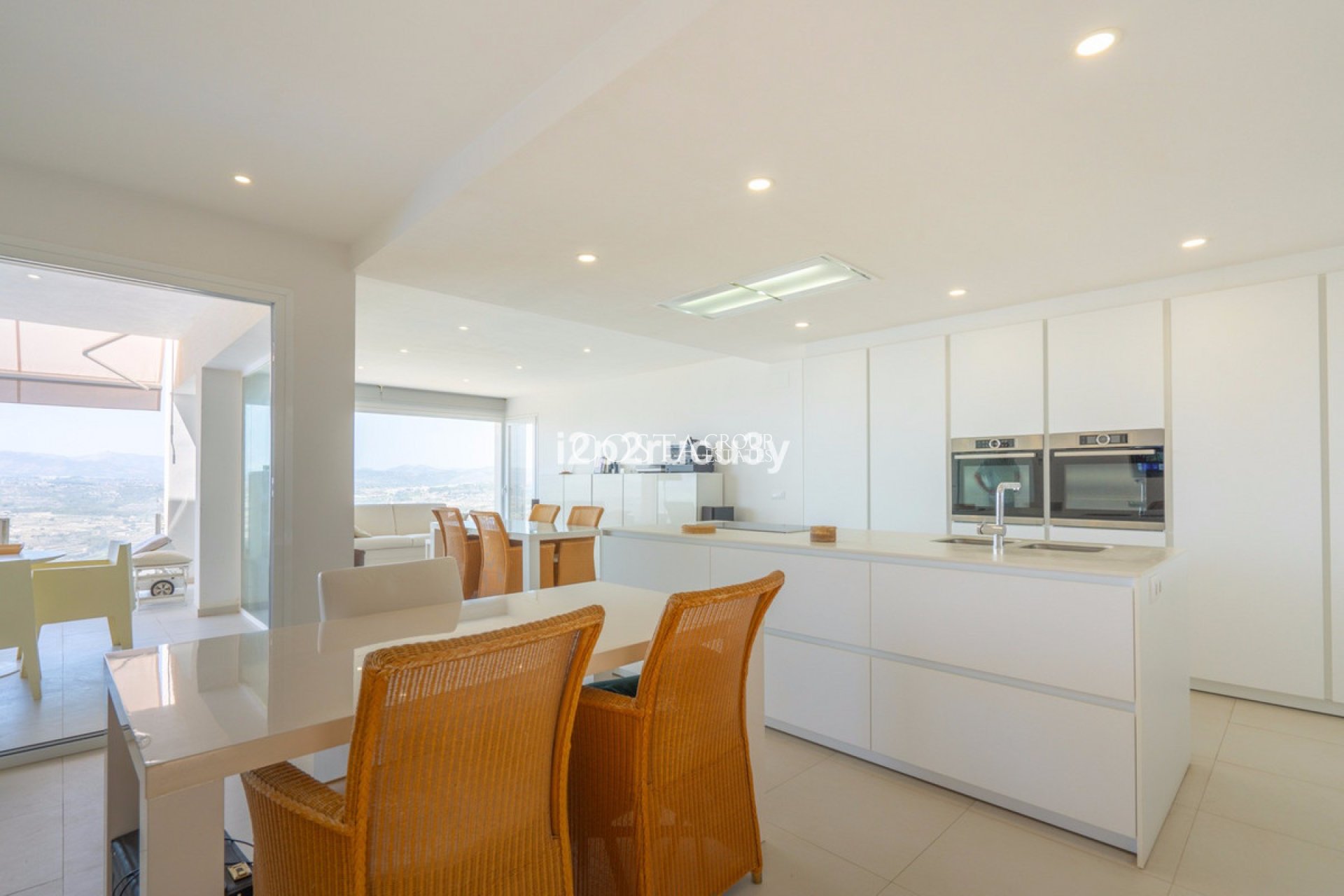 Resale - Villa -
Benitachell - Cumbre Del Sol