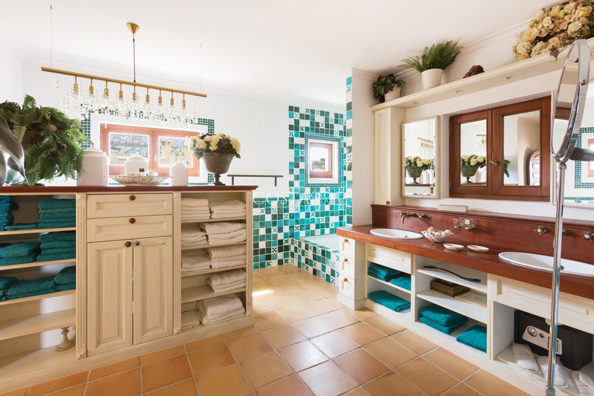 Resale - Villa -
Benitachell - Cumbre Del Sol