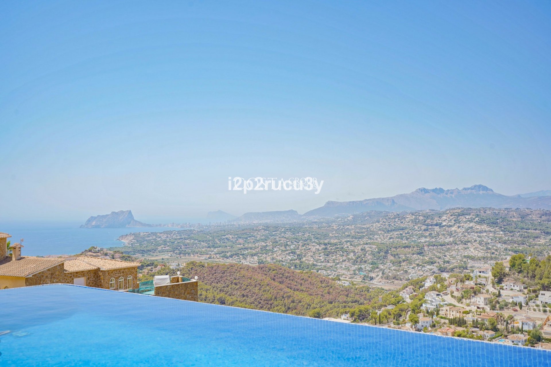 Resale - Villa -
Benitachell - Cumbre Del Sol