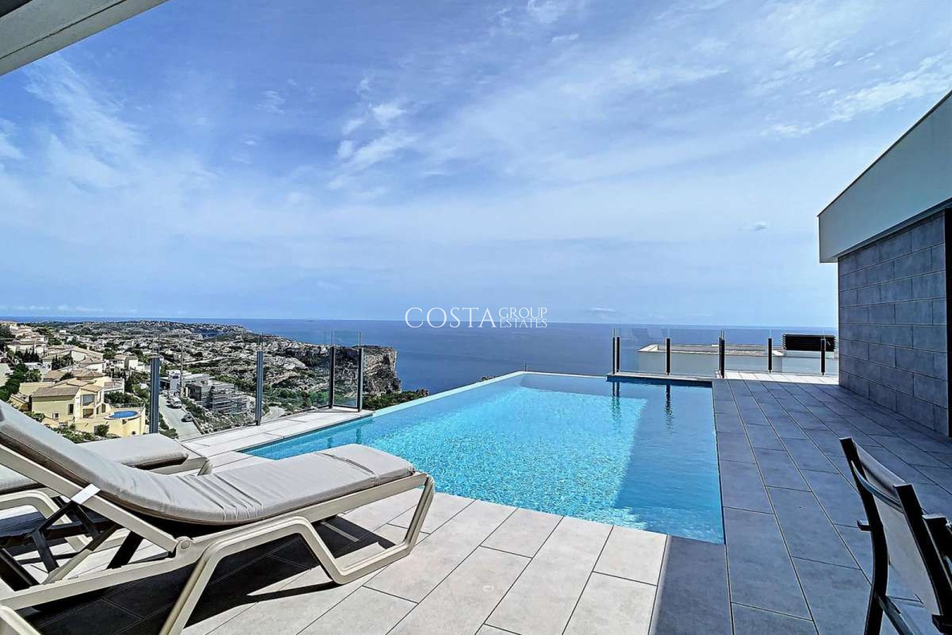 Resale - Villa -
Benitachell - Cumbre Del Sol