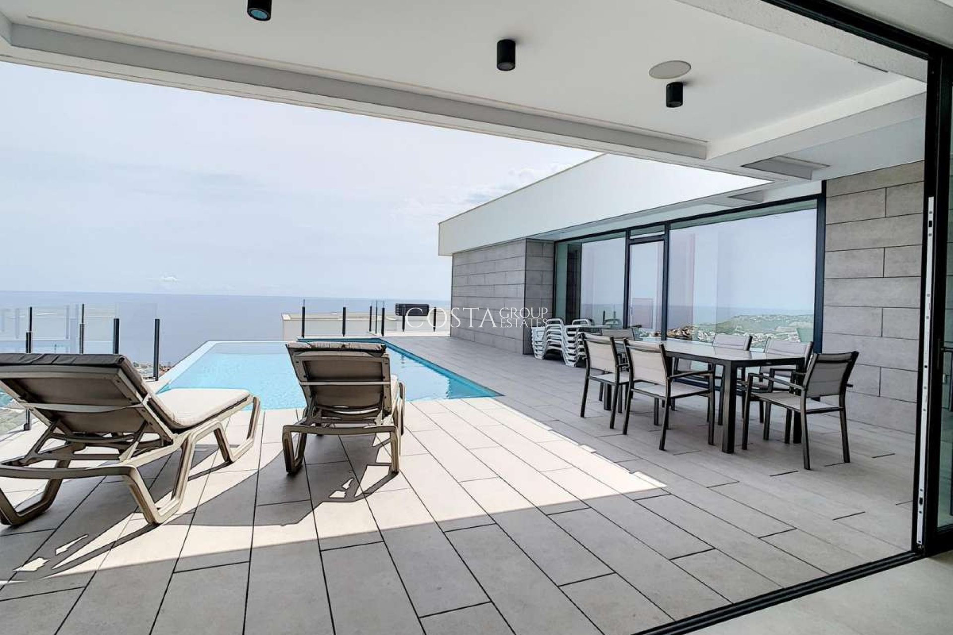 Resale - Villa -
Benitachell - Cumbre Del Sol