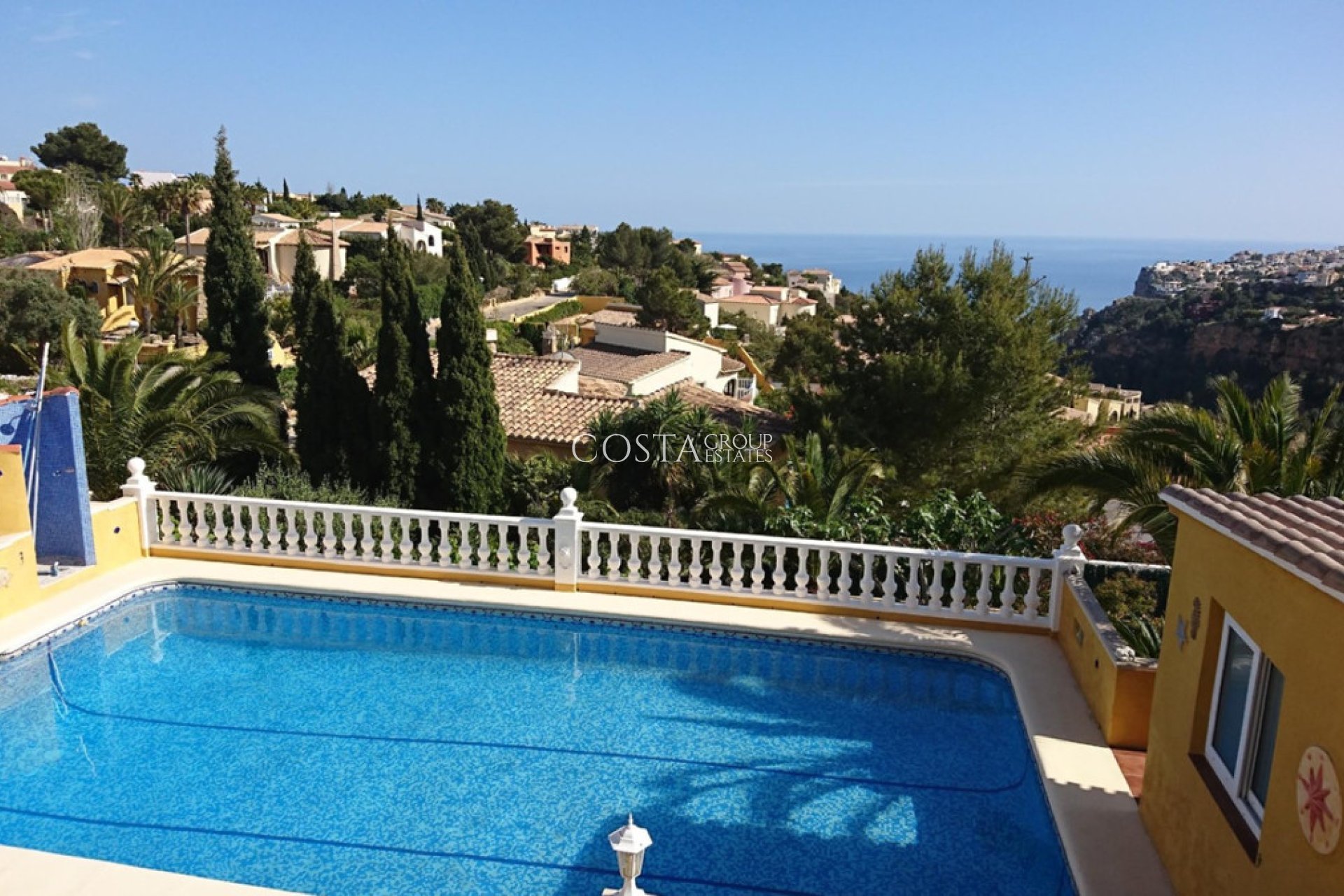 Resale - Villa -
Benitachell - Cumbre Del Sol