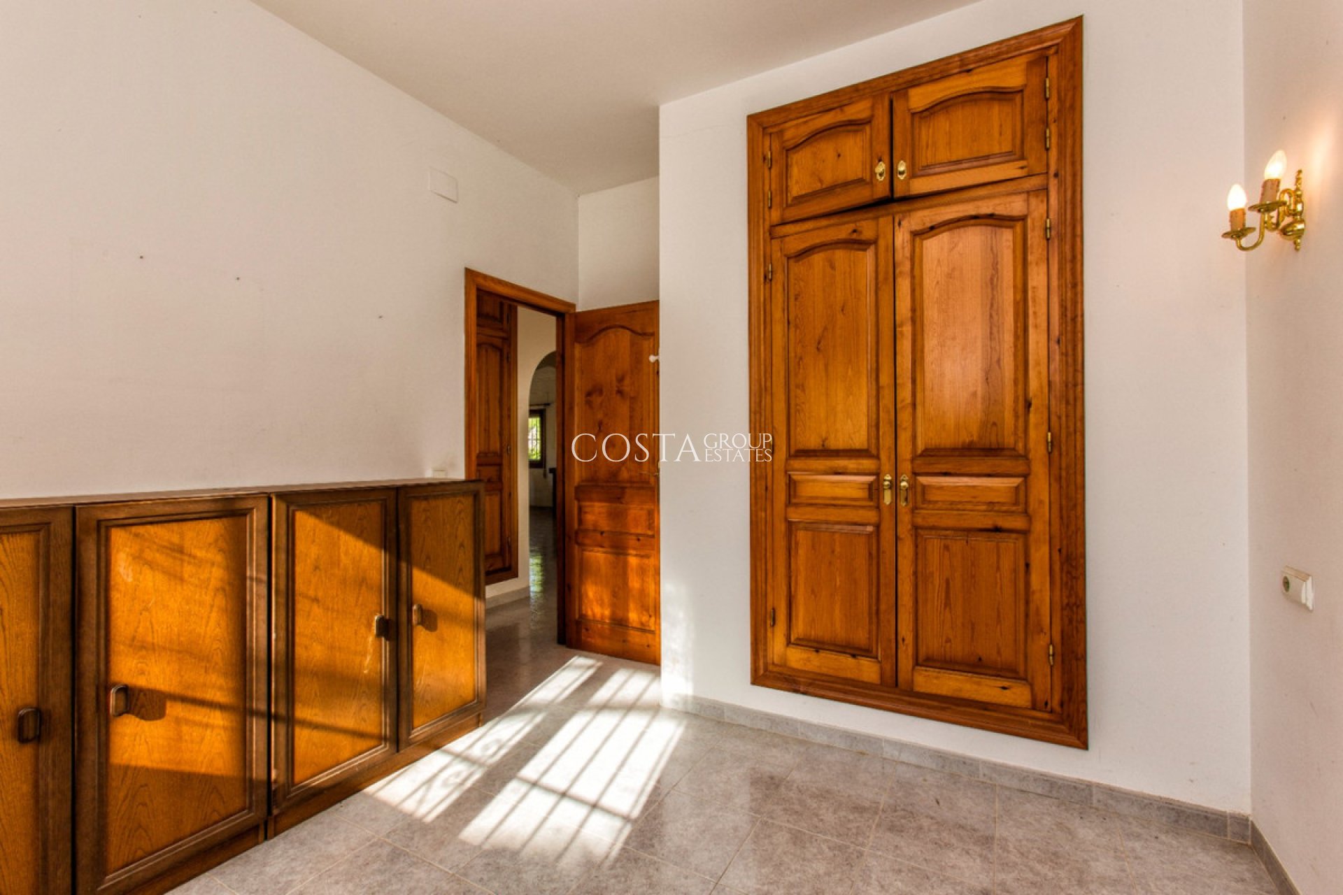 Resale - Villa -
Calpe - Calpe Centro