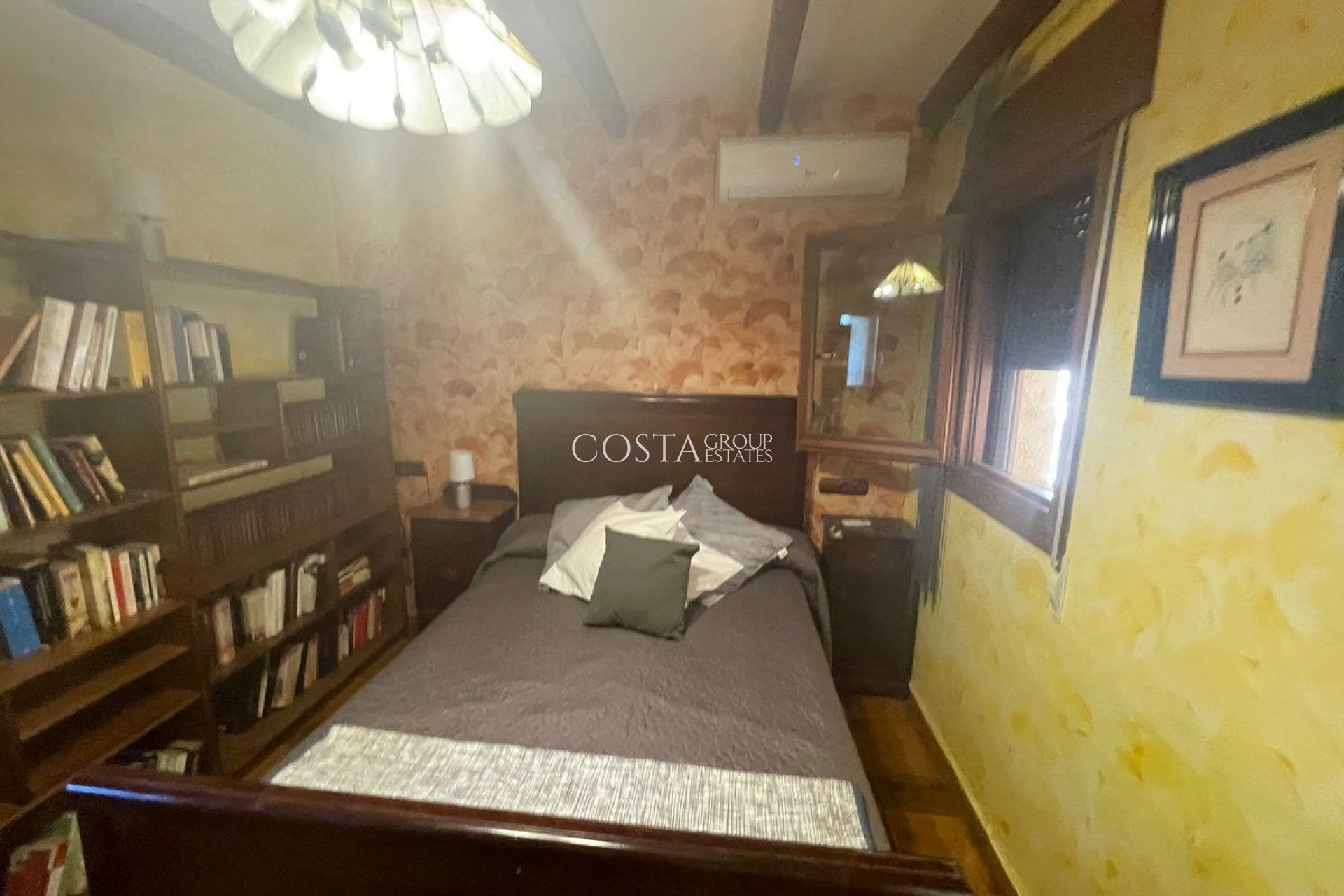 Resale - Villa -
Calpe - Calpe Centro