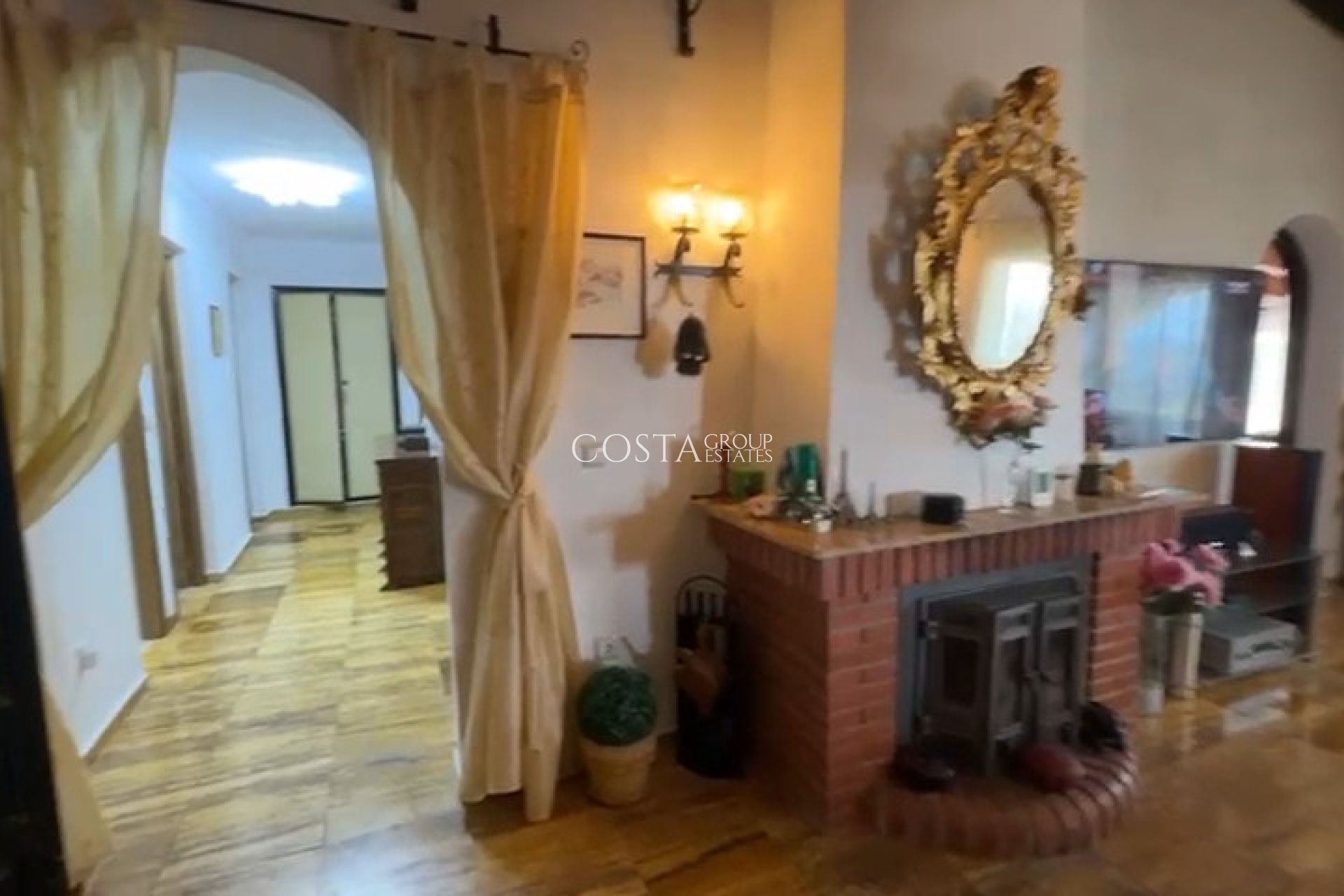 Resale - Villa -
Calpe - Calpe Centro