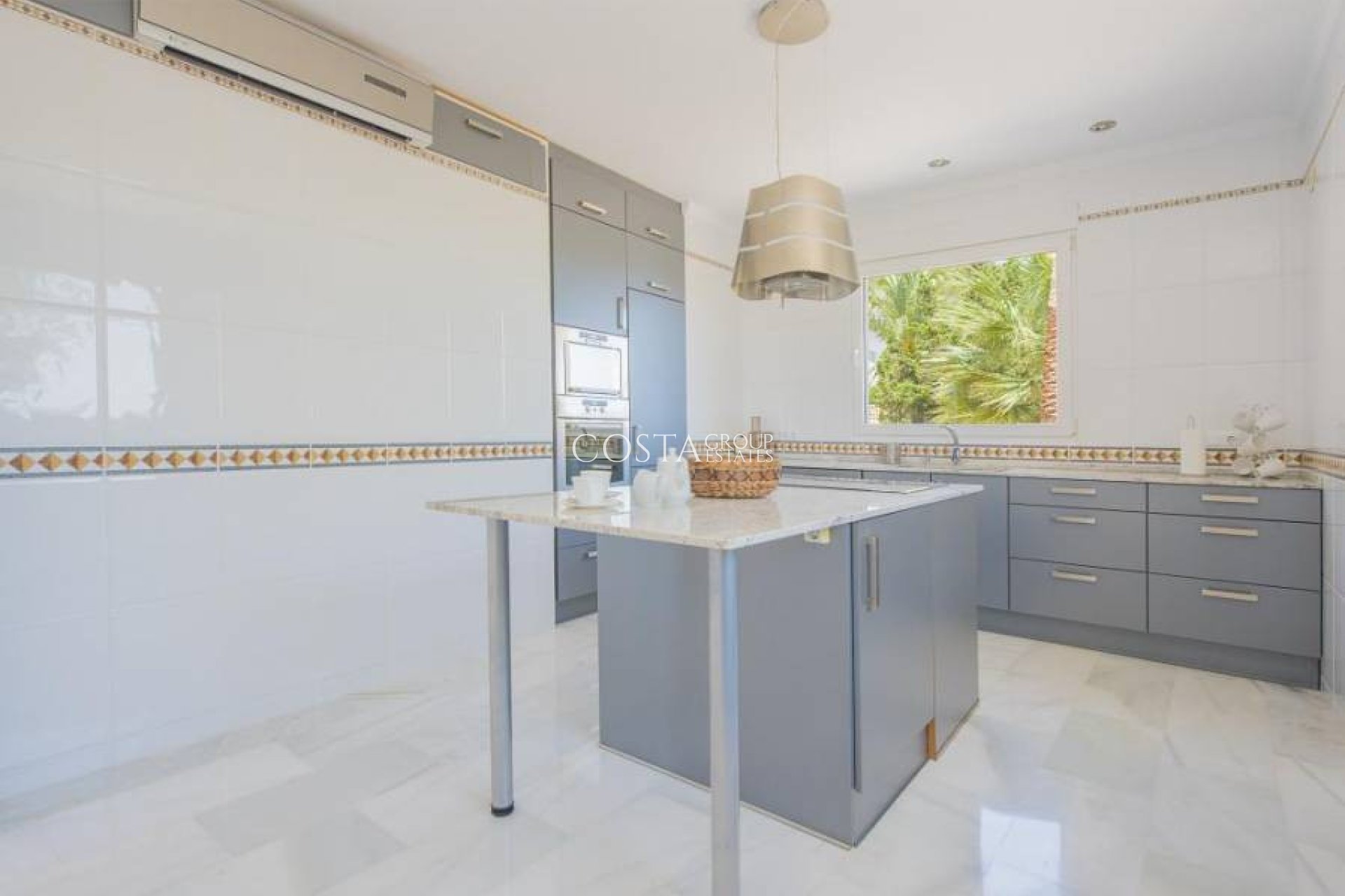 Resale - Villa -
Calpe - Calpe Centro