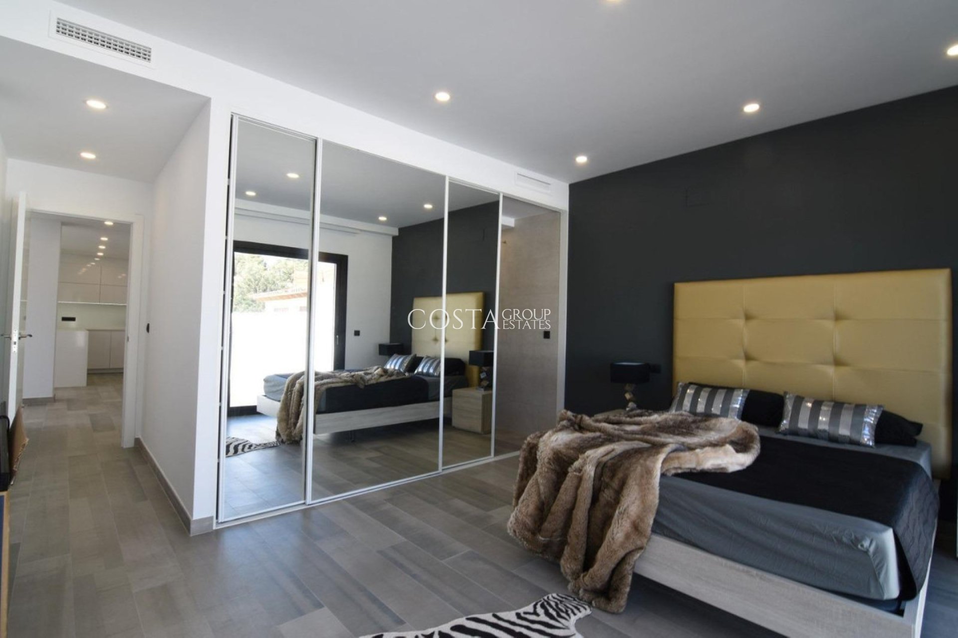 Resale - Villa -
Calpe - Calpe Centro