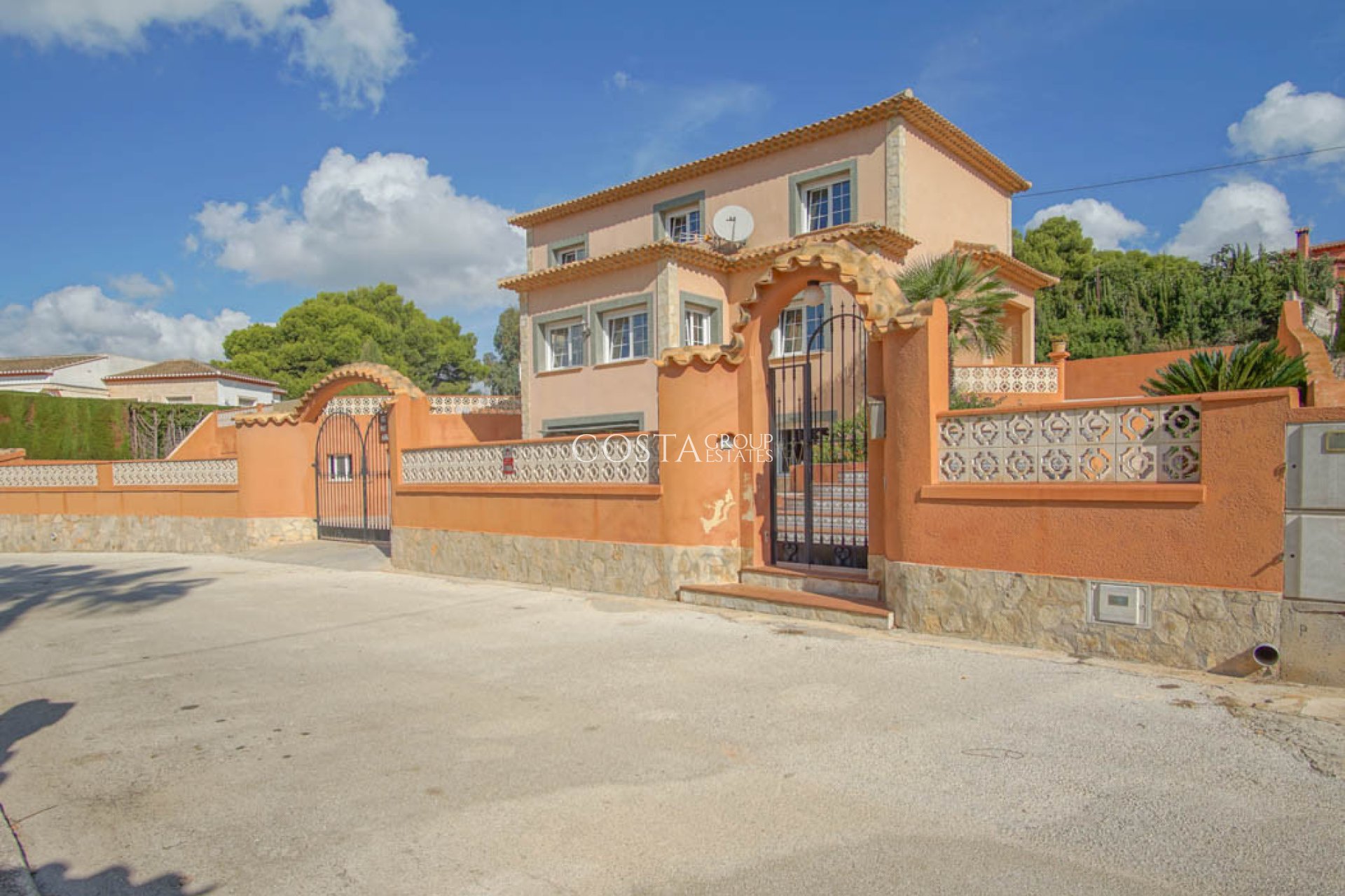 Resale - Villa -
Calpe - Calpe Centro