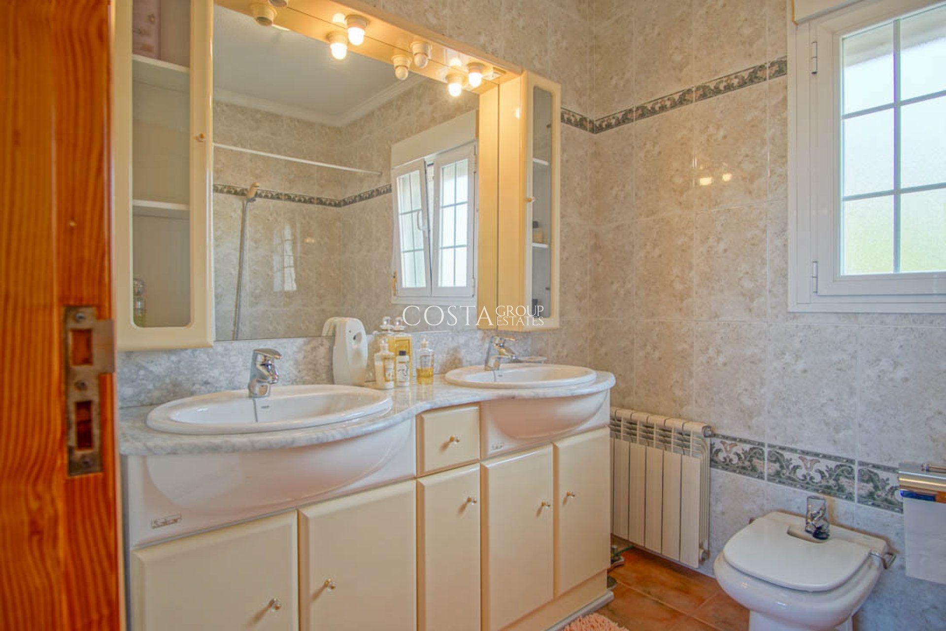 Resale - Villa -
Calpe - Calpe Centro