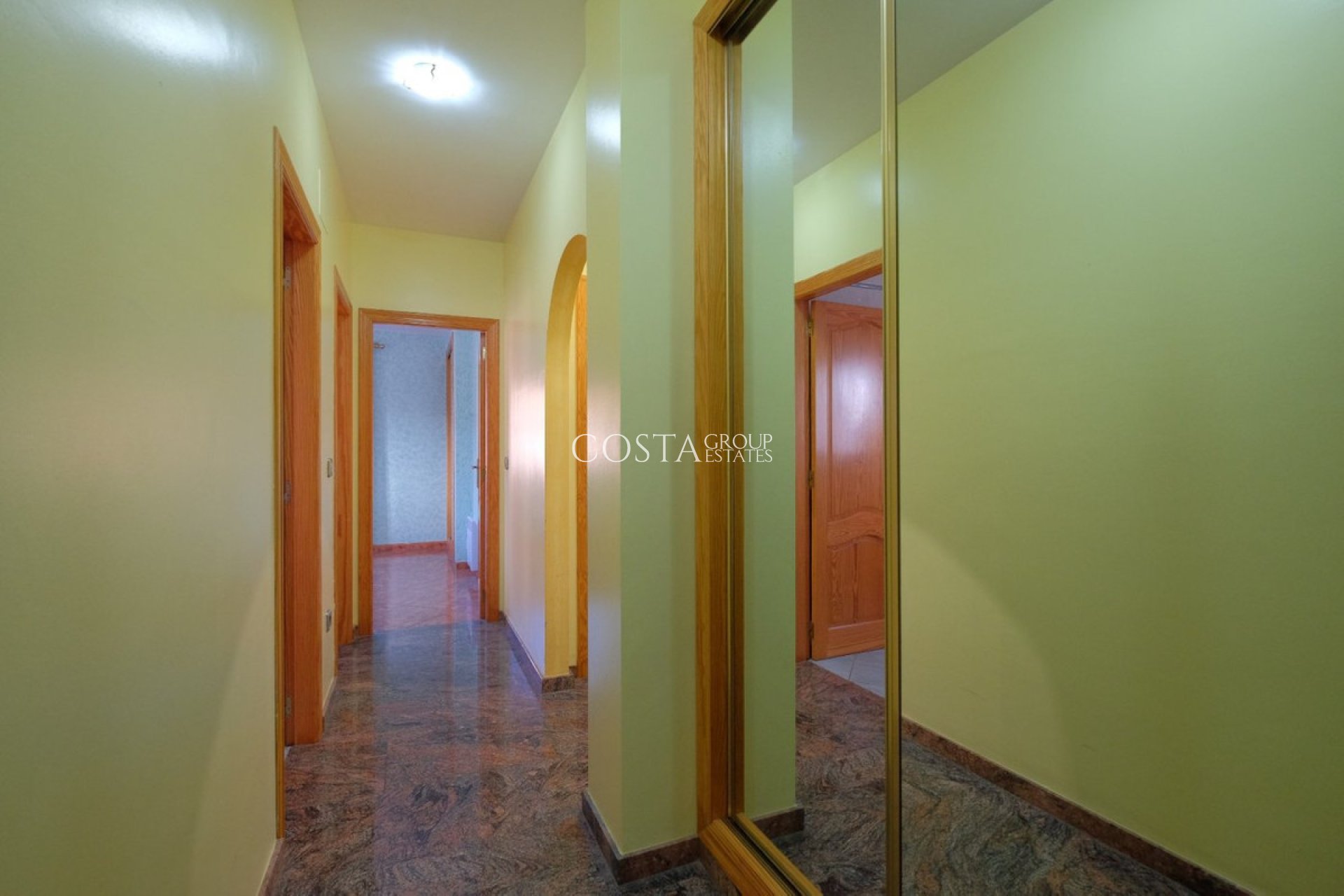 Resale - Villa -
Calpe - Calpe Centro