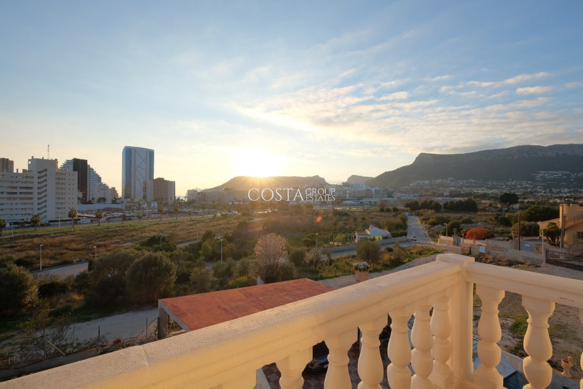 Resale - Villa -
Calpe - Calpe Centro