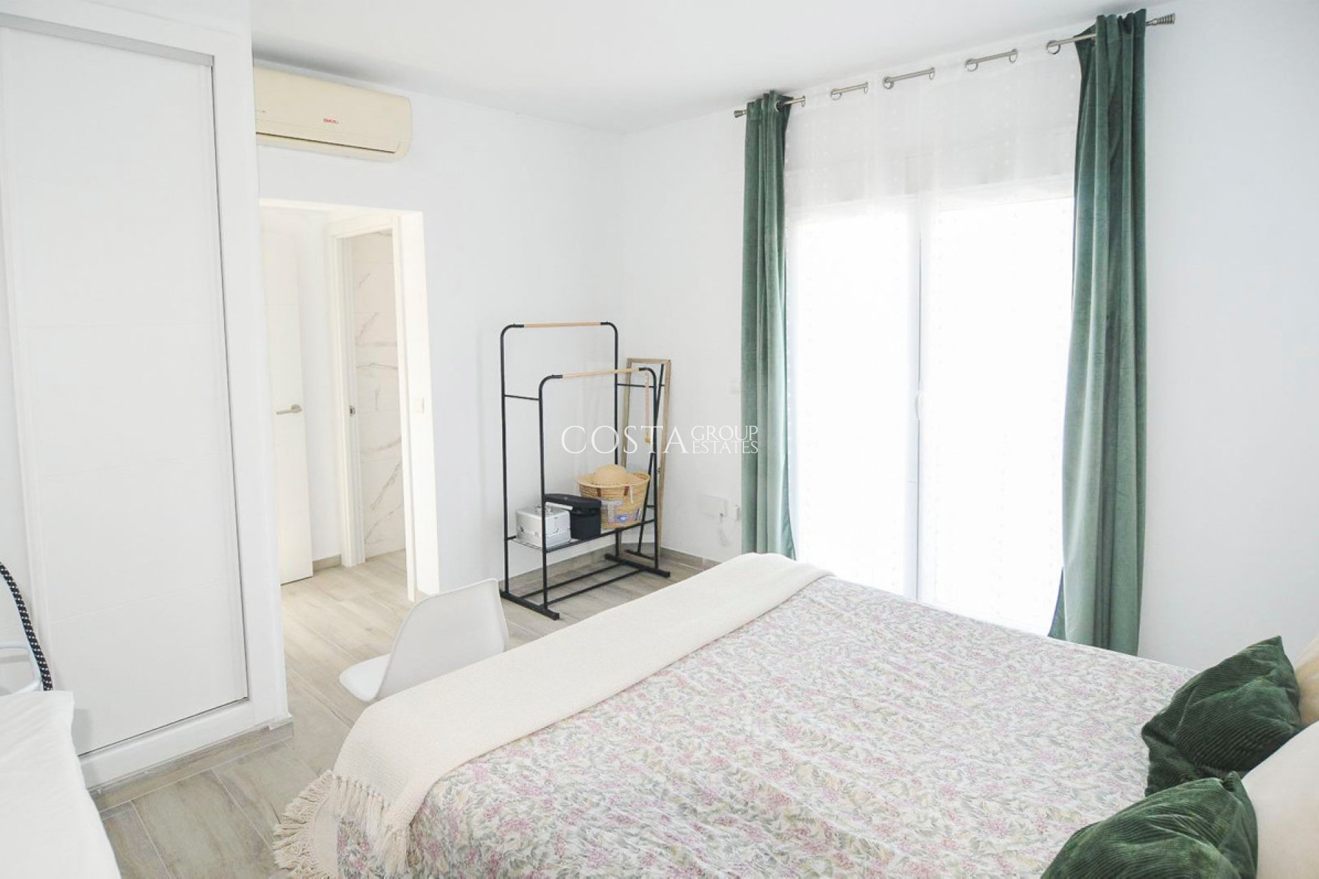 Resale - Villa -
Calpe - Calpe Centro