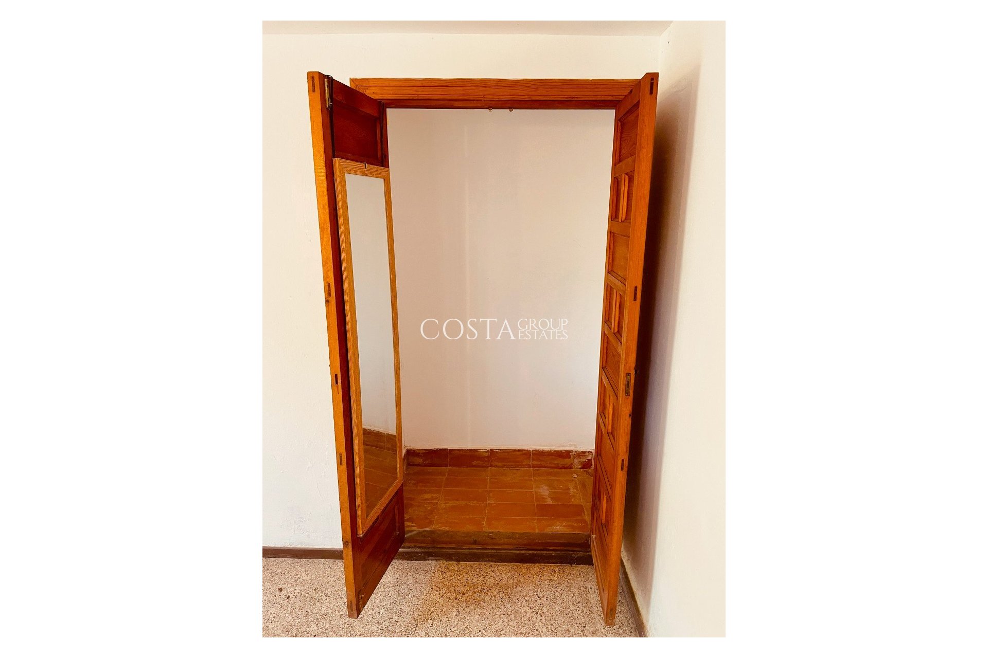 Resale - Villa -
Calpe - Calpe Centro