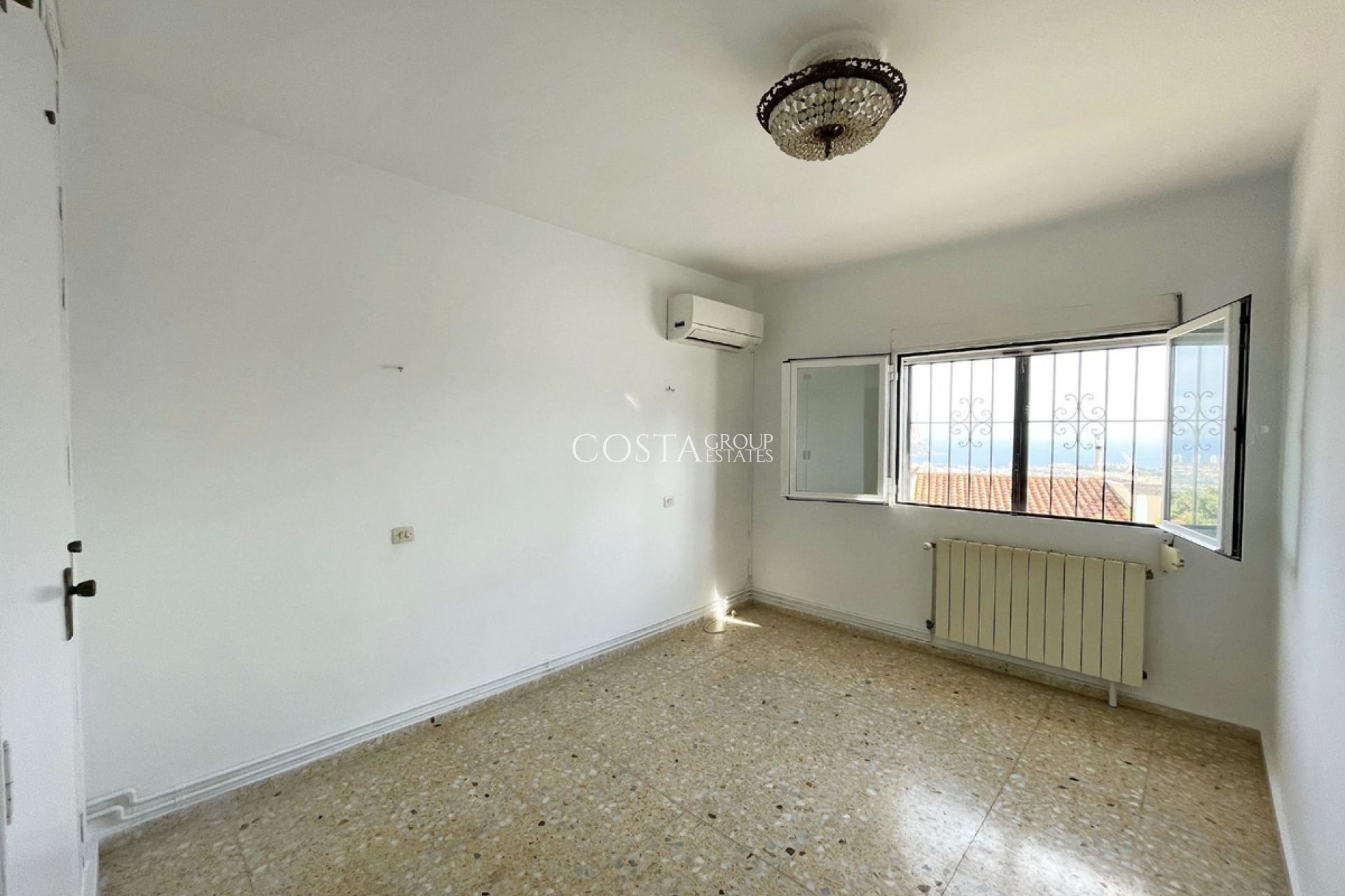 Resale - Villa -
Calpe - Calpe Centro