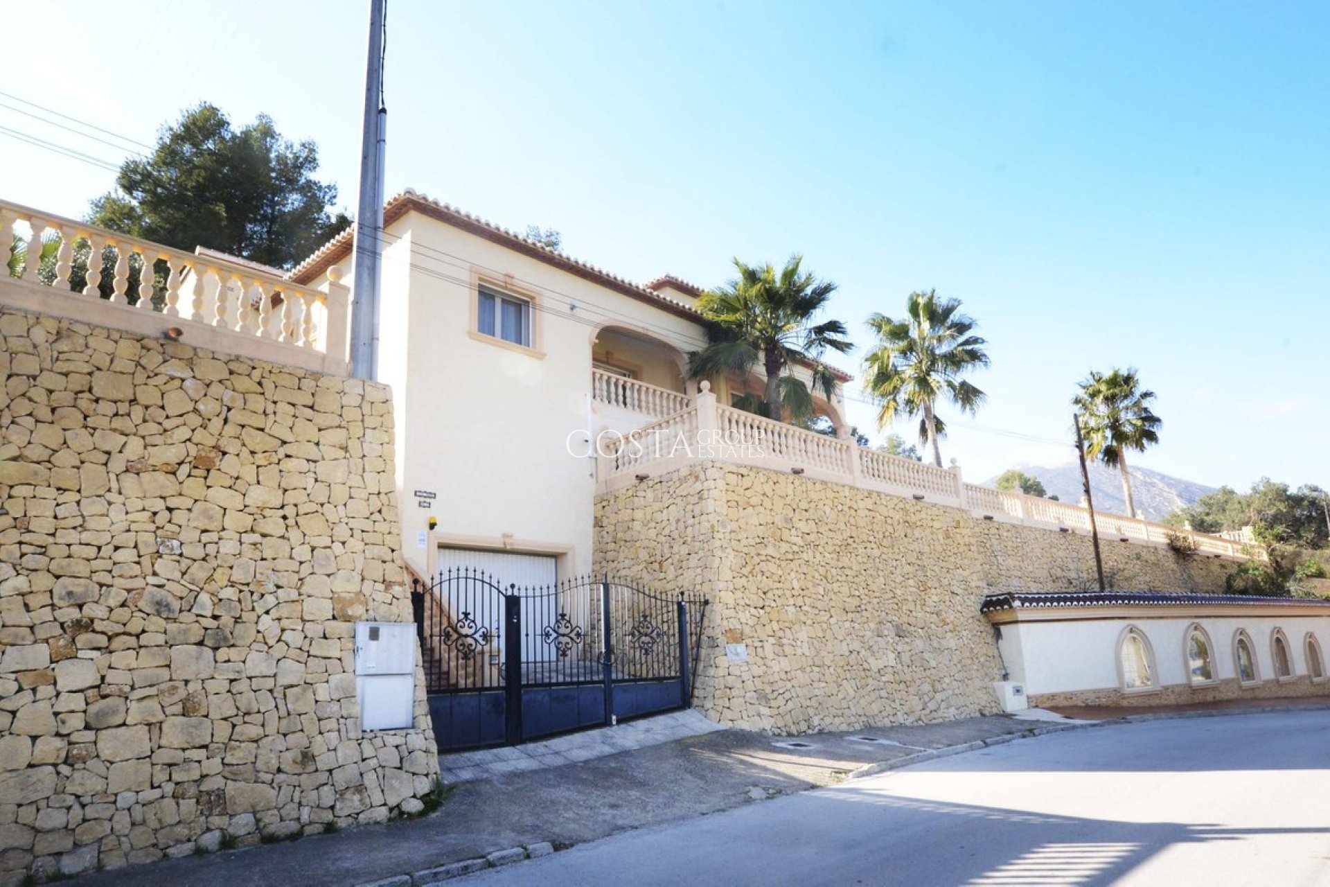 Resale - Villa -
Calpe - Calpe Centro
