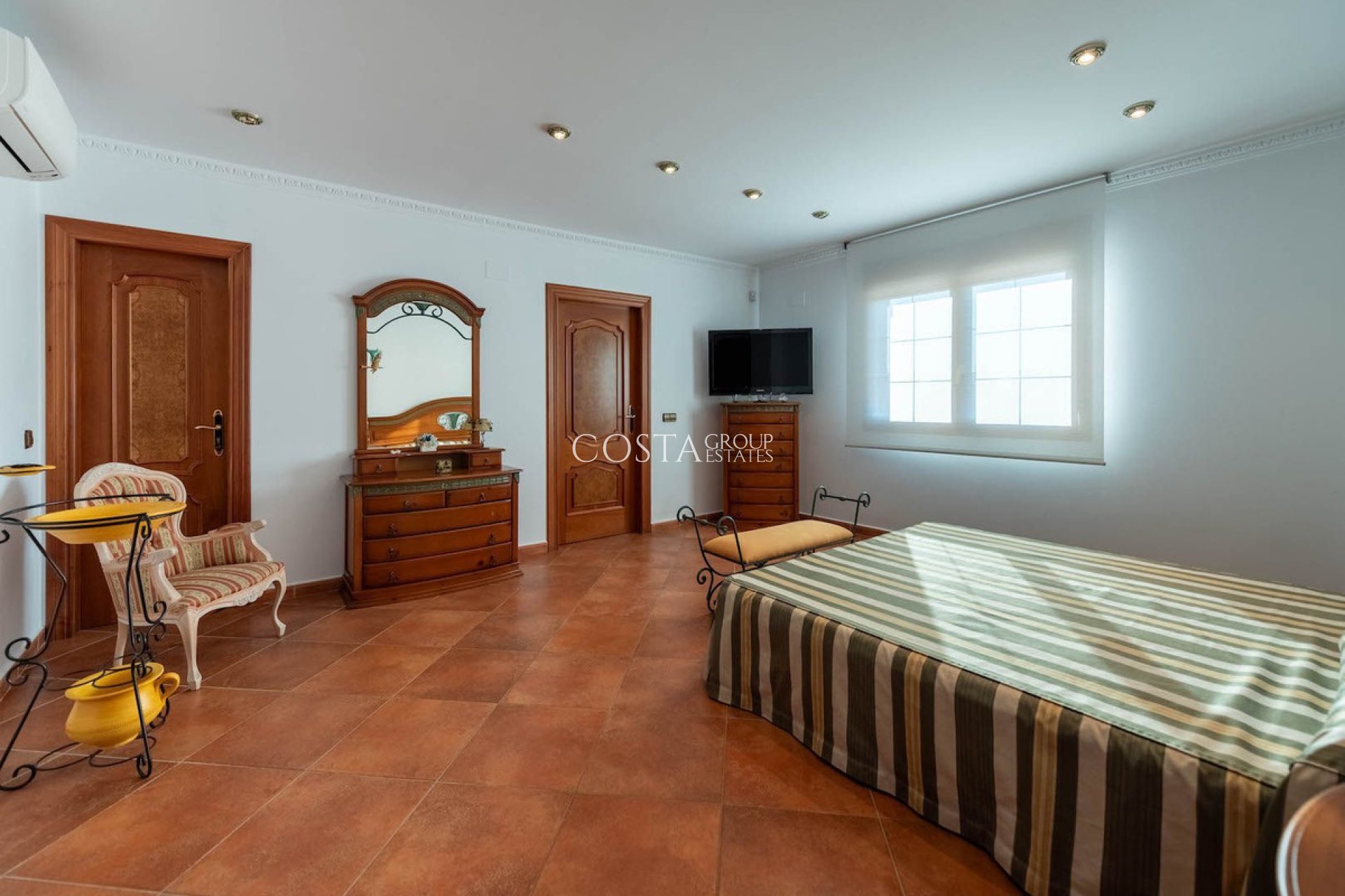 Resale - Villa -
Calpe - Calpe Centro