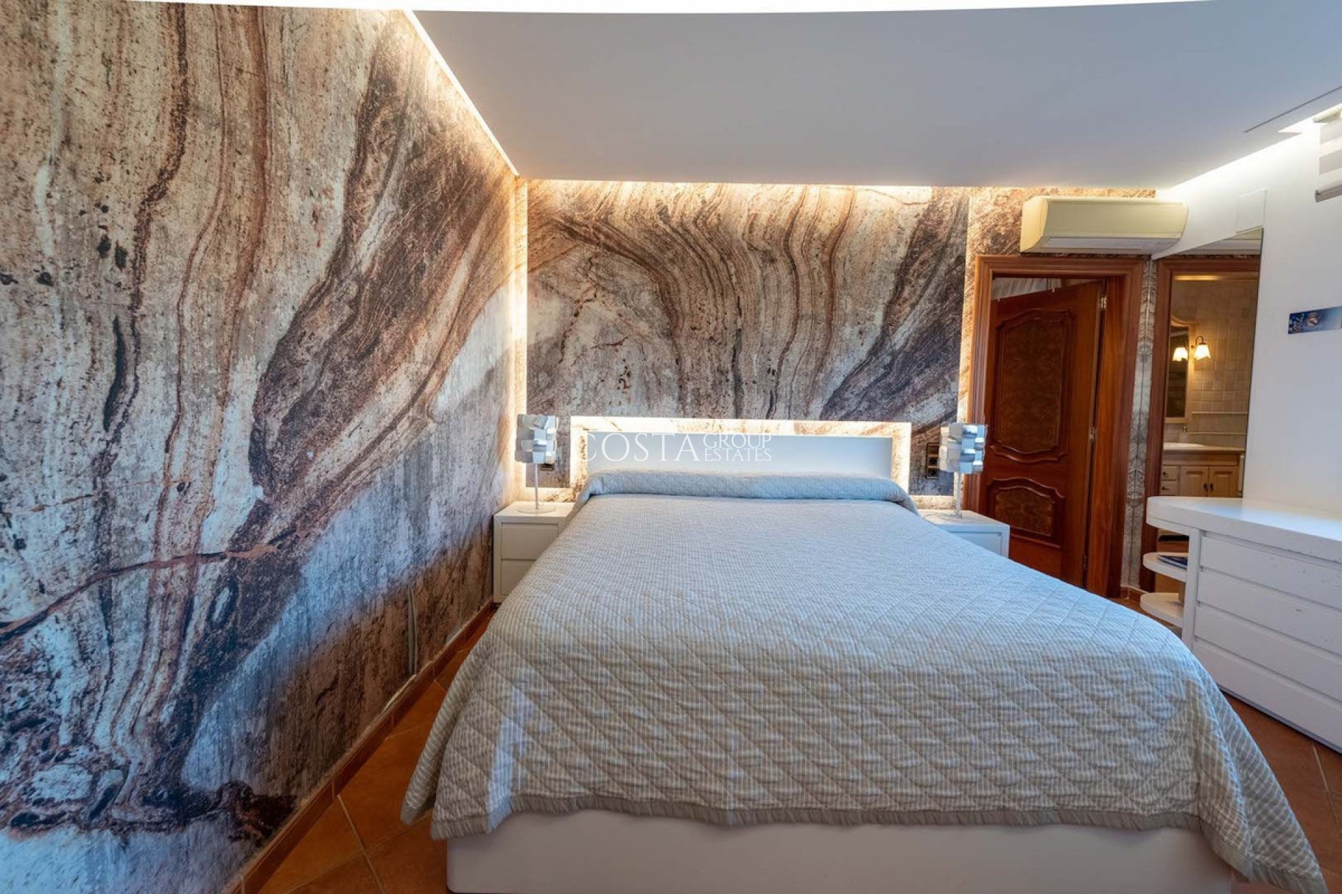 Resale - Villa -
Calpe - Calpe Centro