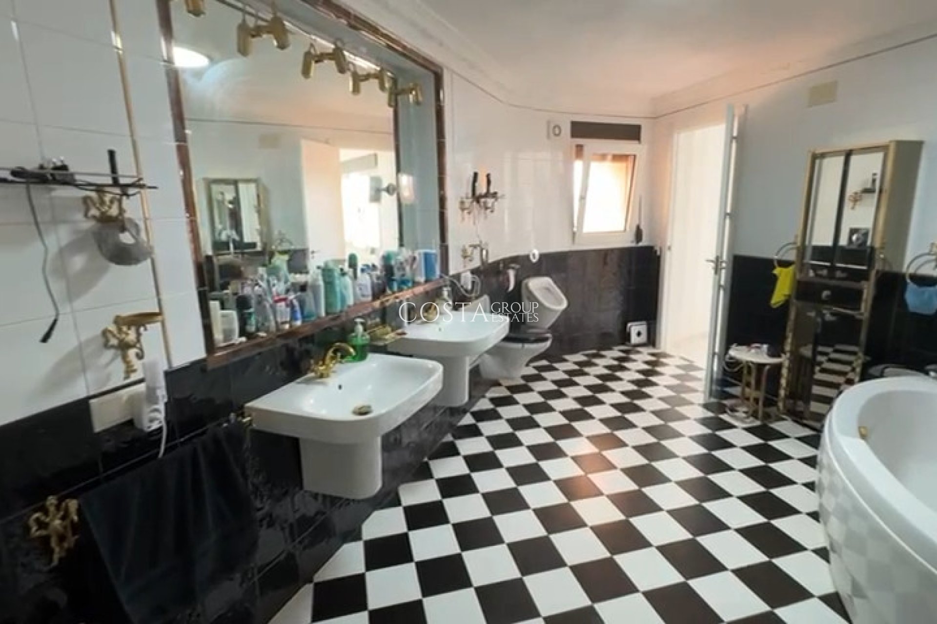 Resale - Villa -
Calpe - Calpe Centro