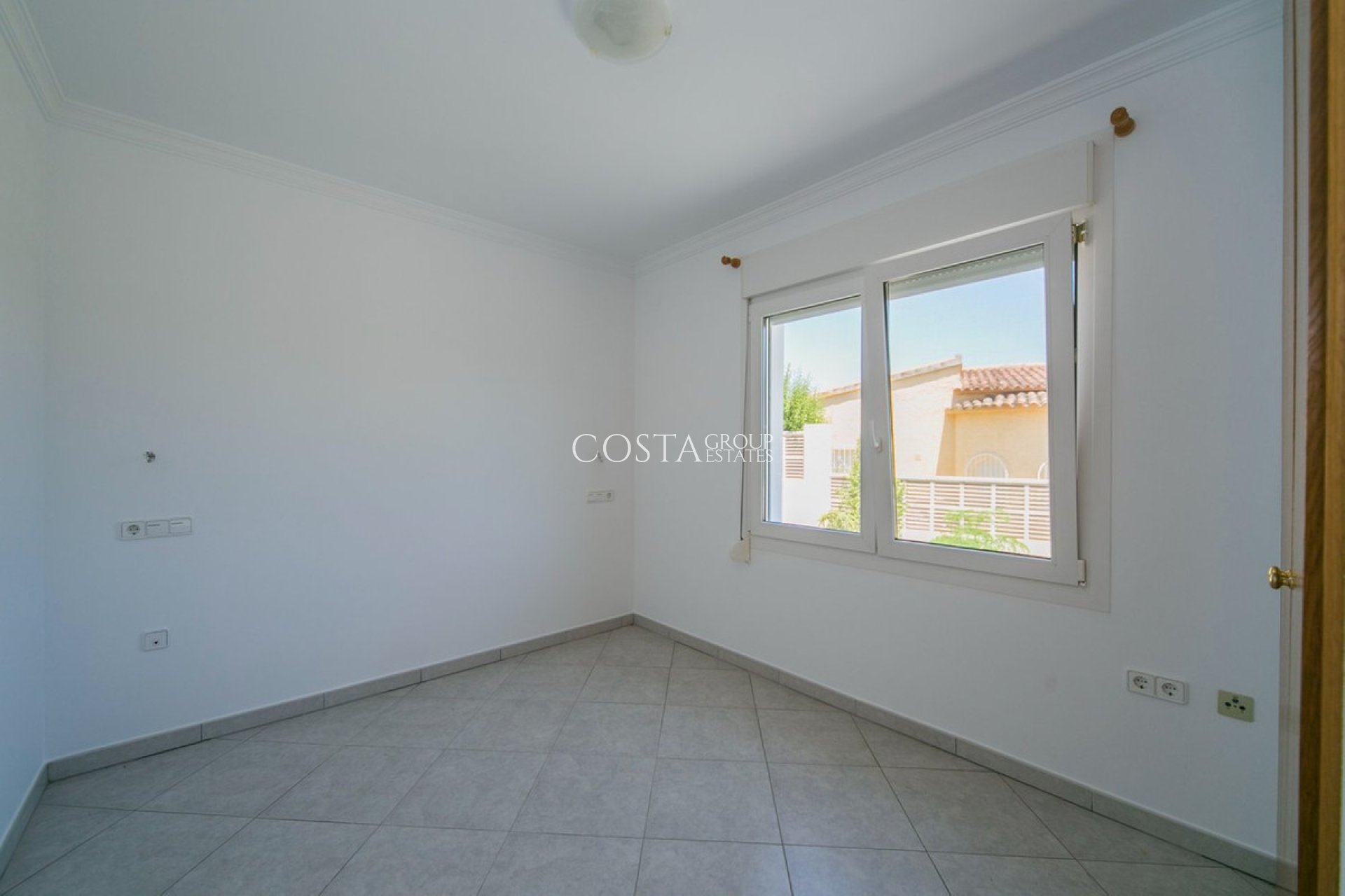 Resale - Villa -
Calpe - Calpe Centro