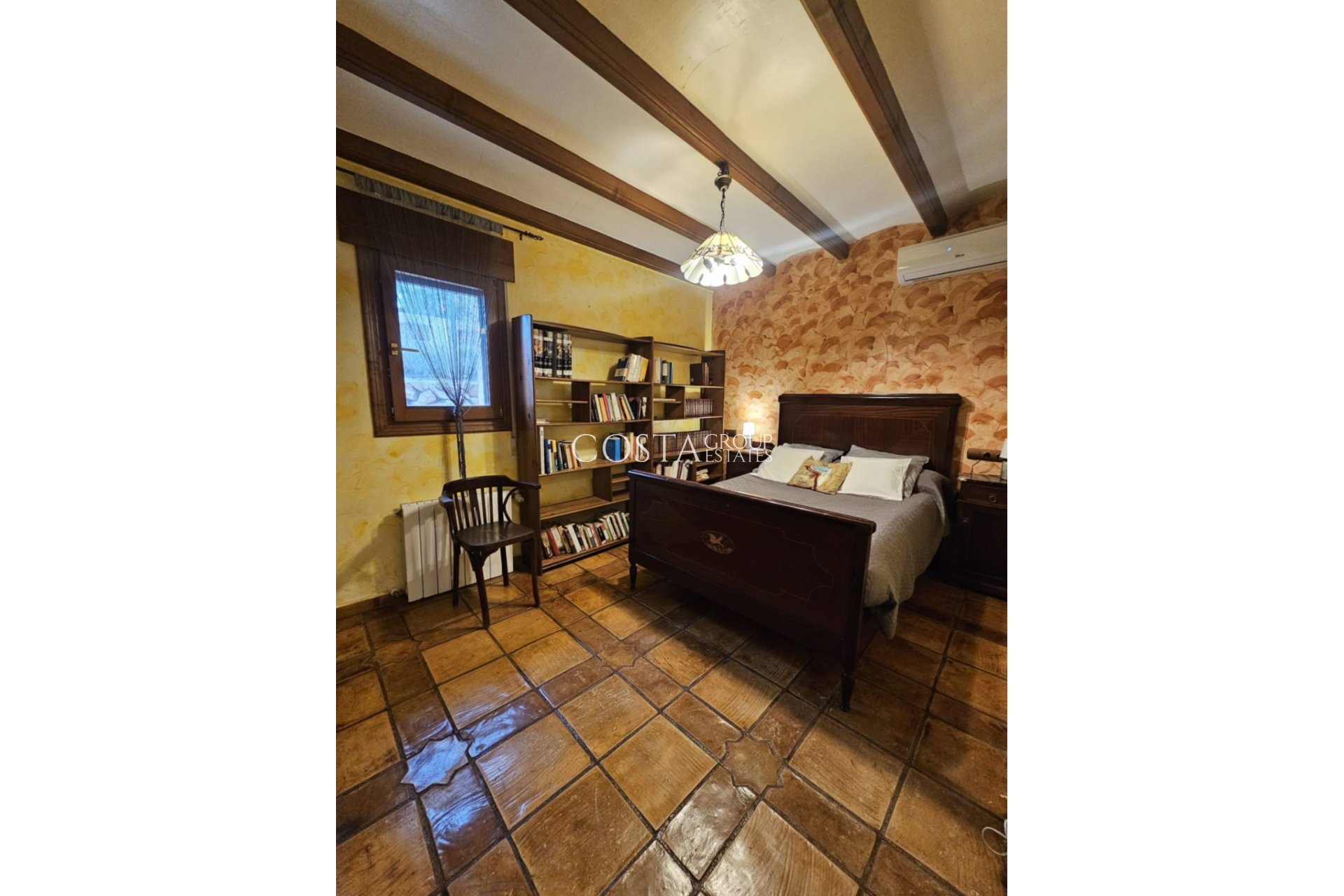 Resale - Villa -
Calpe - Calpe Centro