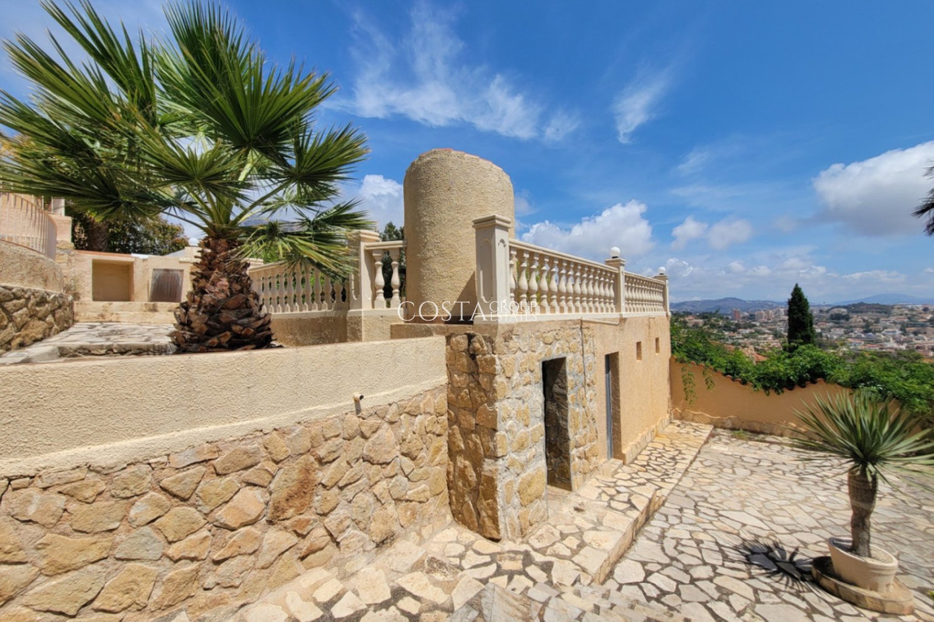 Resale - Villa -
Calpe - Calpe Centro