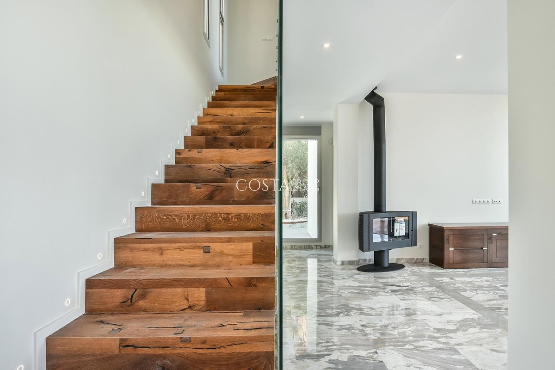 Resale - Villa -
Calpe - la Canuta