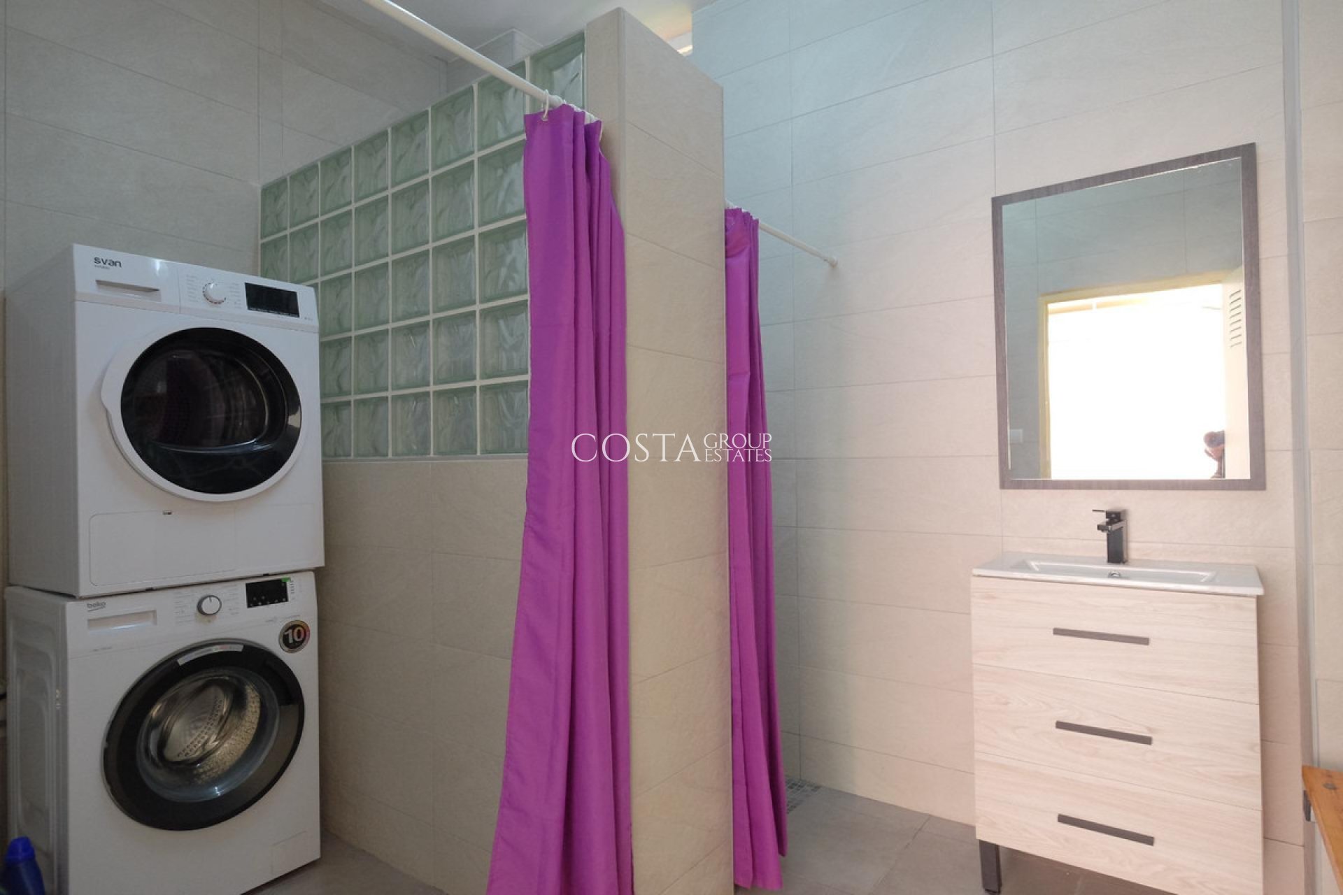 Resale - Villa -
Calpe - la Canuta