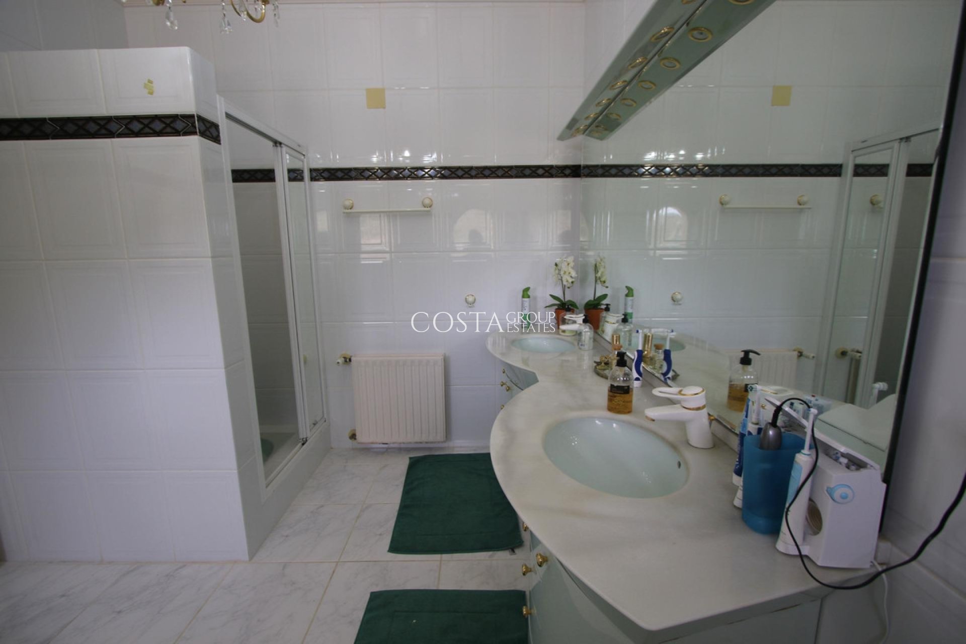 Resale - Villa -
Calpe - la Canuta