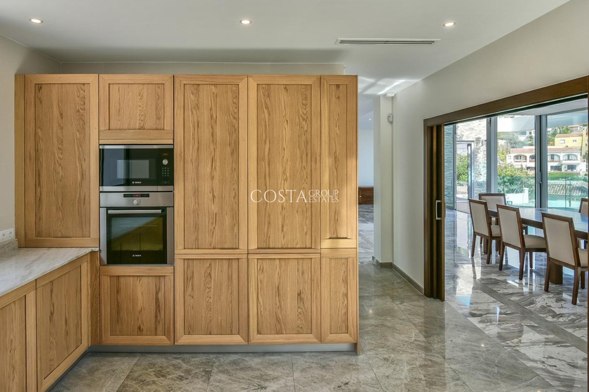 Resale - Villa -
Calpe - la Canuta