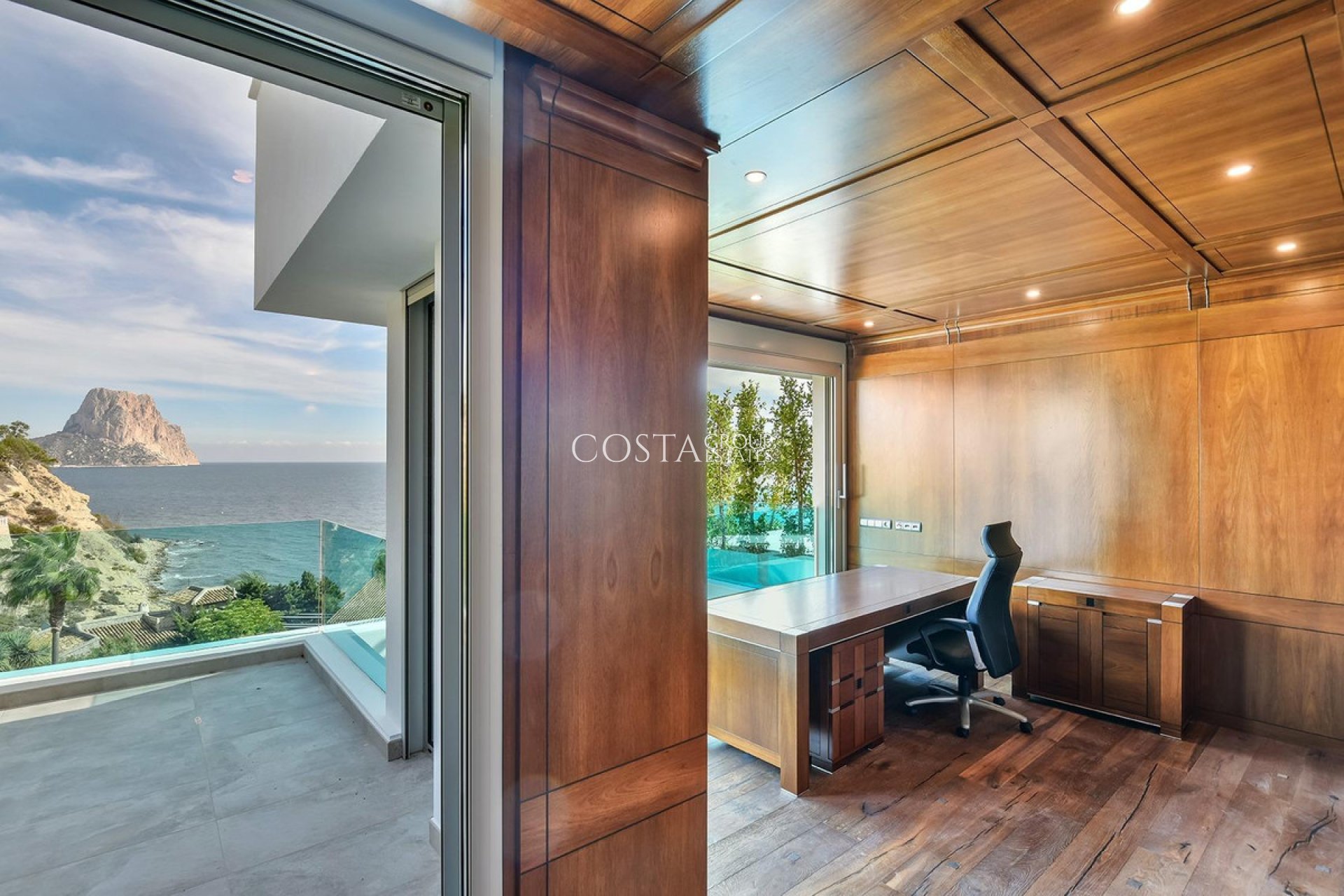 Resale - Villa -
Calpe - la Canuta