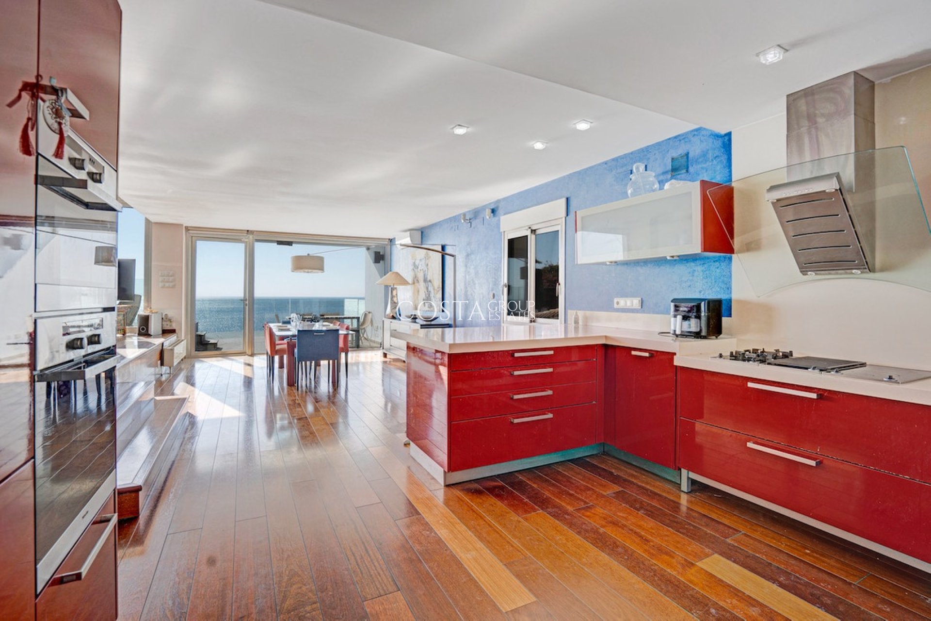 Resale - Villa -
Calpe - Les Bassetes