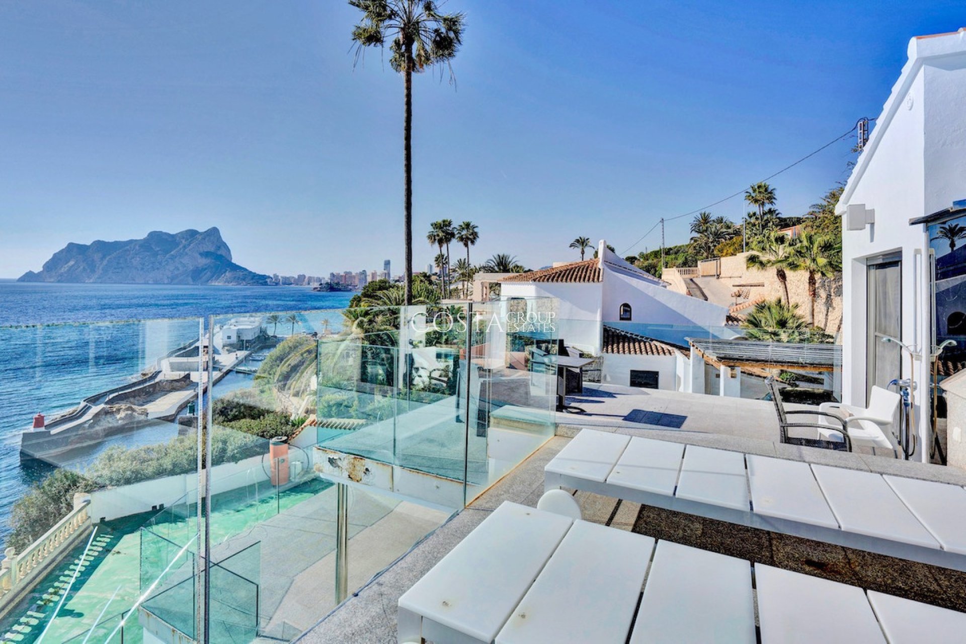 Resale - Villa -
Calpe - Les Bassetes