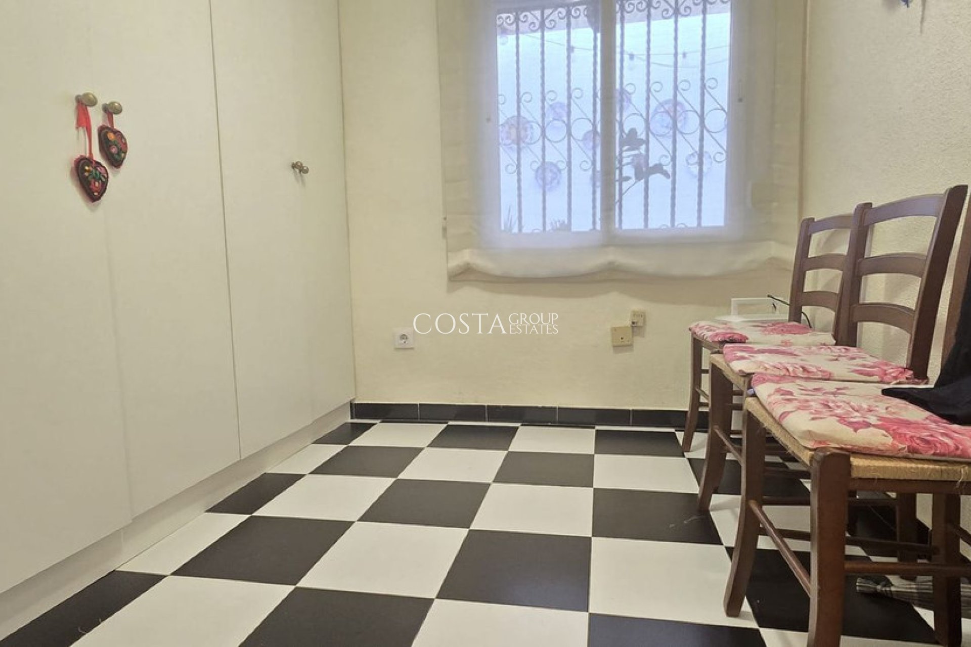 Resale - Villa -
Cartagena - El Algar