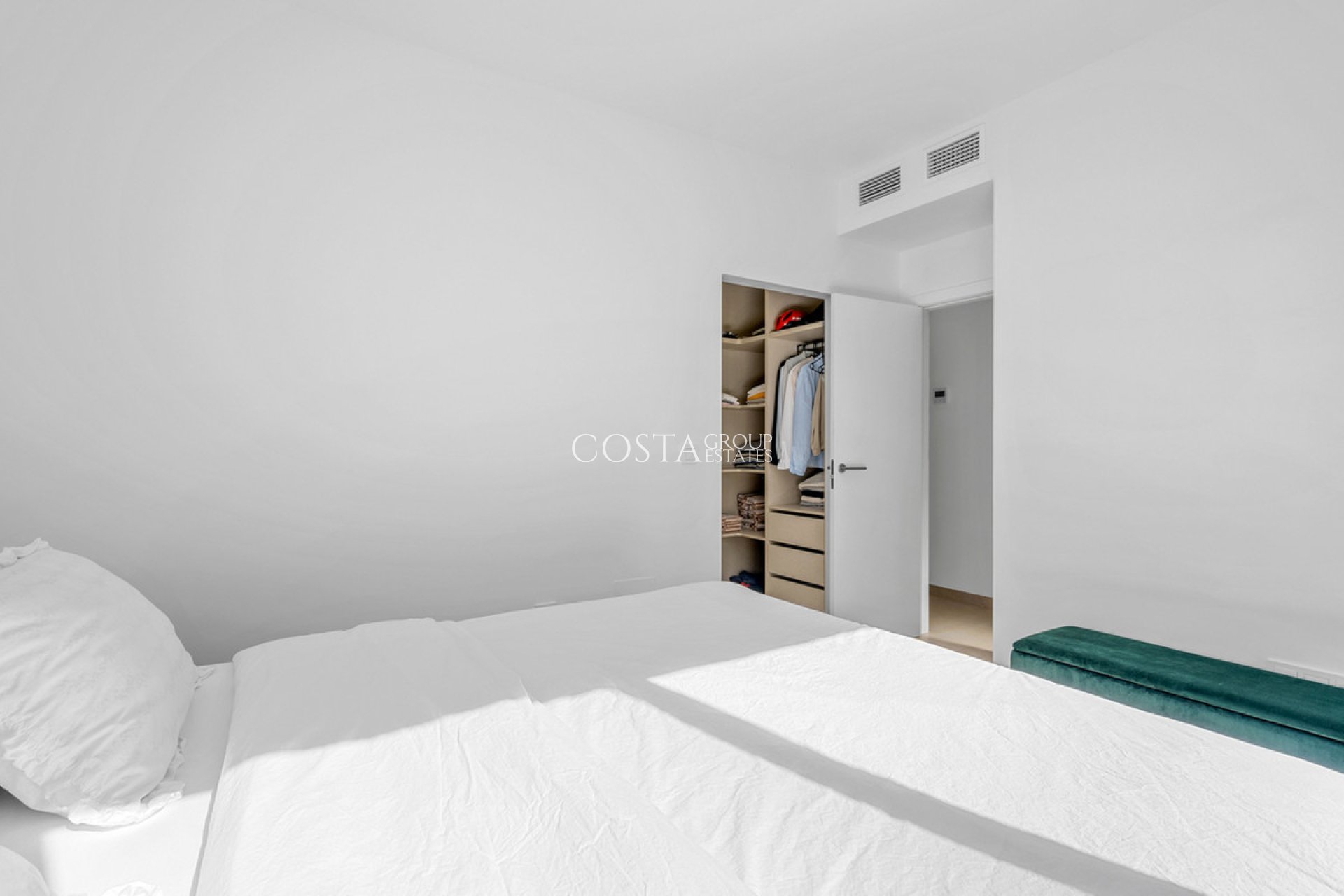 Resale - Villa -
Cartagena - Mar De Cristal