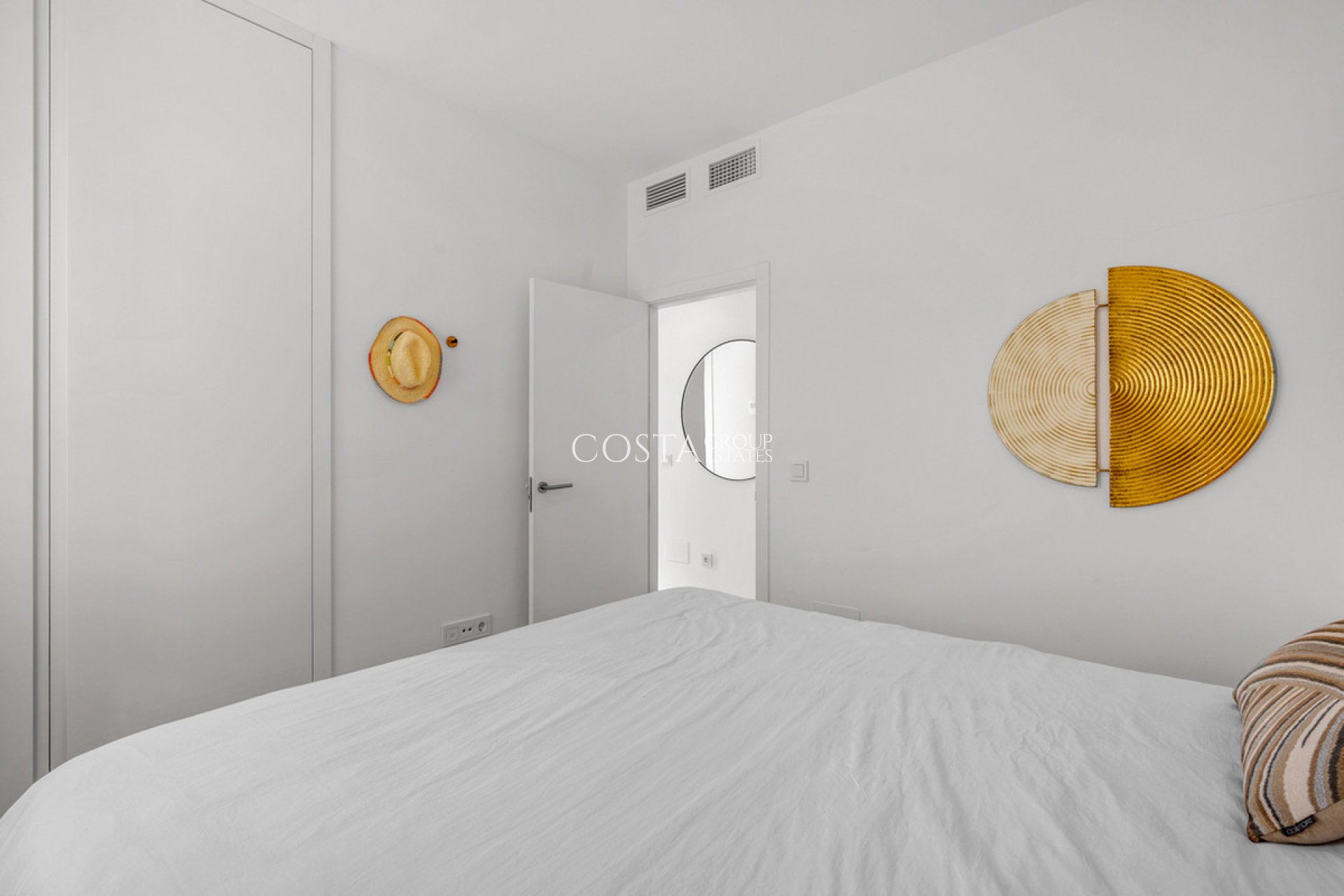 Resale - Villa -
Cartagena - Mar De Cristal