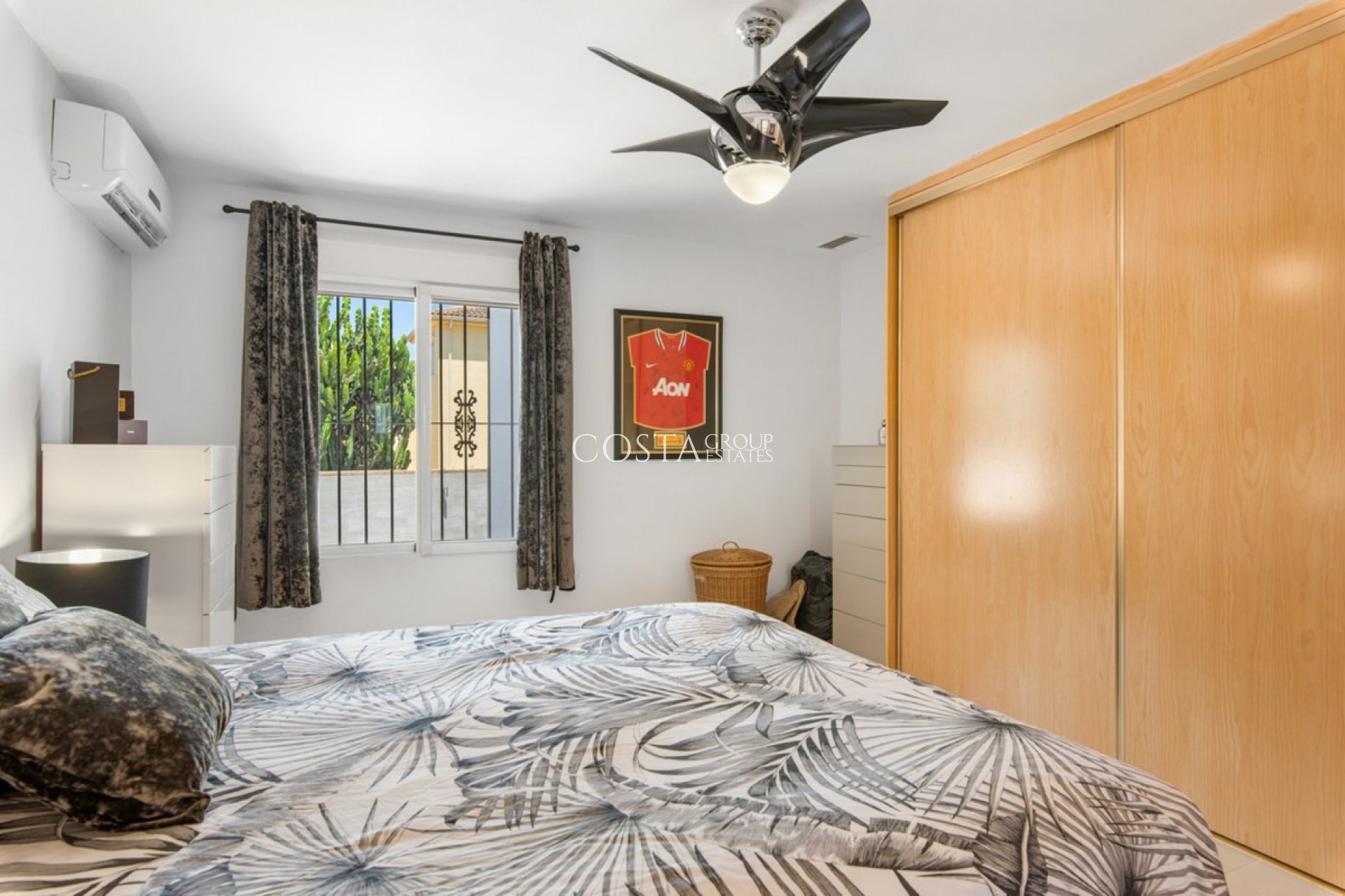 Resale - Villa -
Catral - Catral Centro