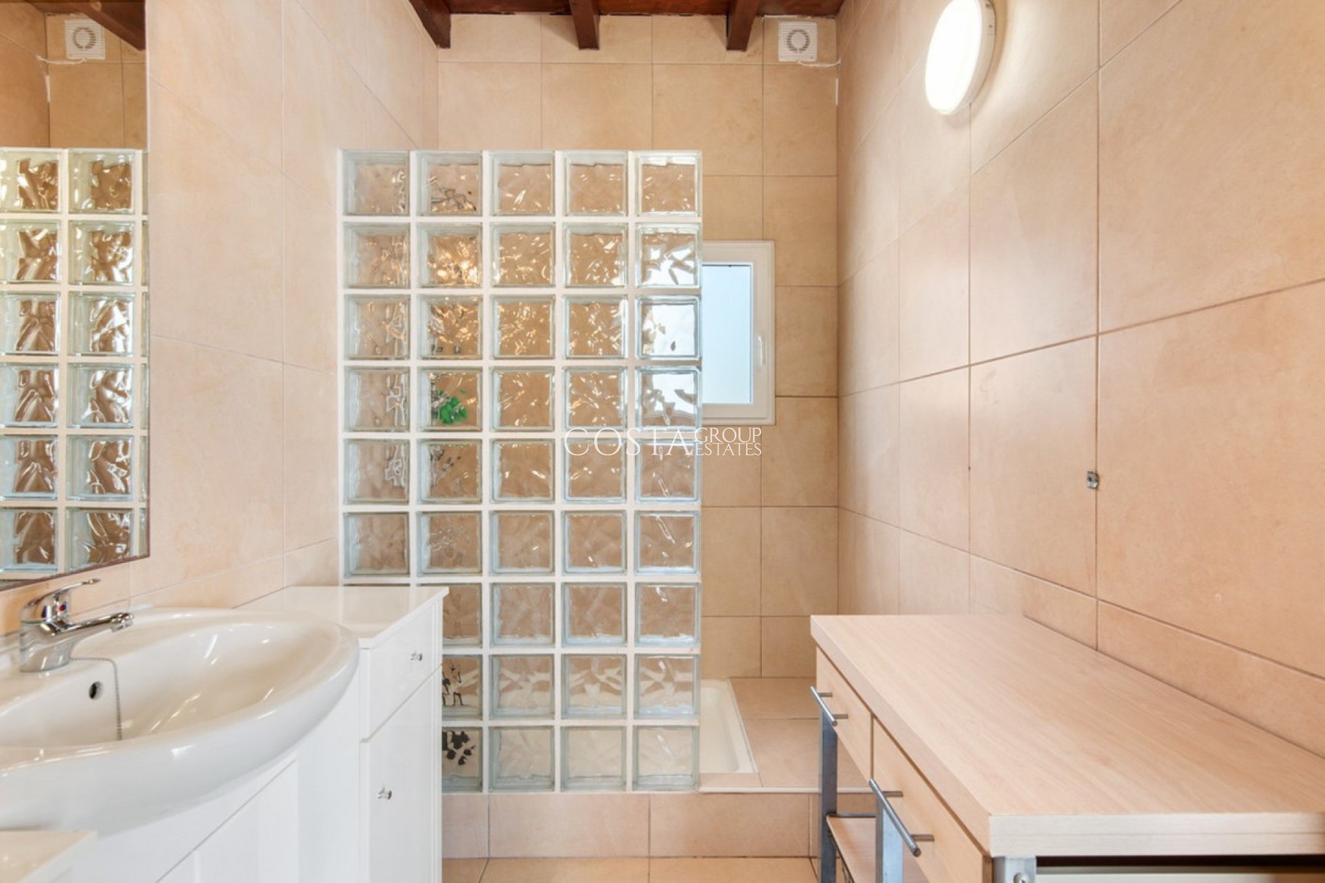 Resale - Villa -
Catral - Catral Centro