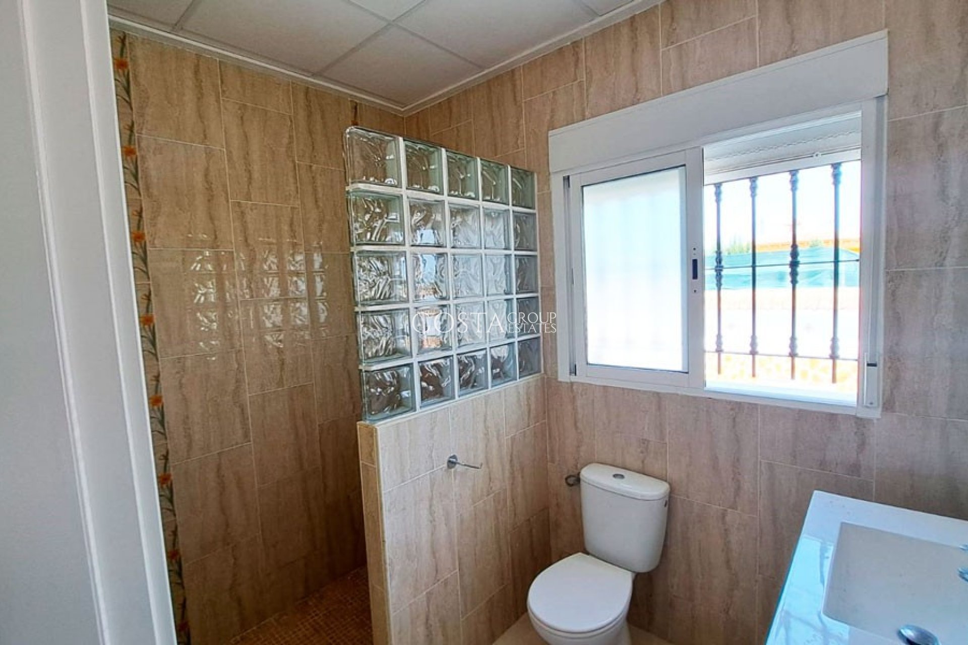 Resale - Villa -
Catral - Catral Centro