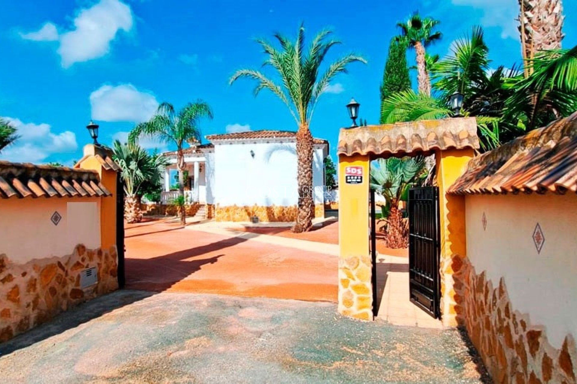 Resale - Villa -
Catral - Catral Centro