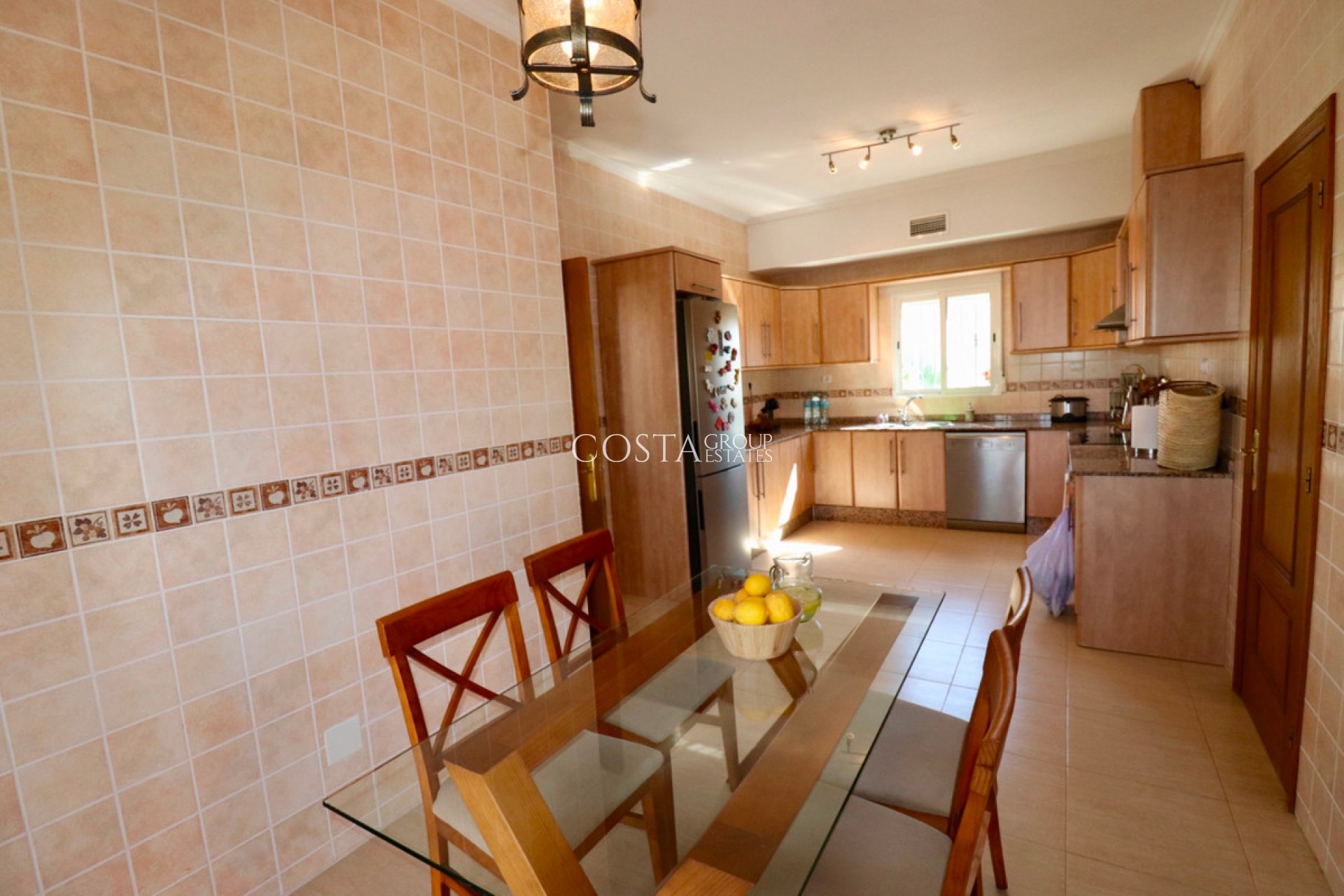 Resale - Villa -
Catral - Catral Centro