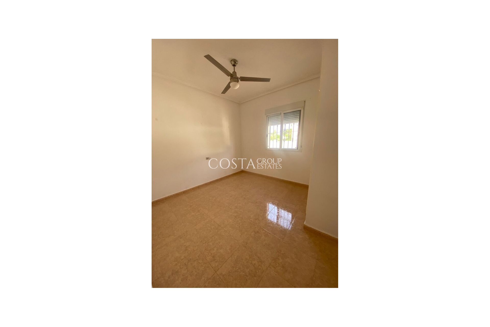Resale - Villa -
Catral - Catral Centro