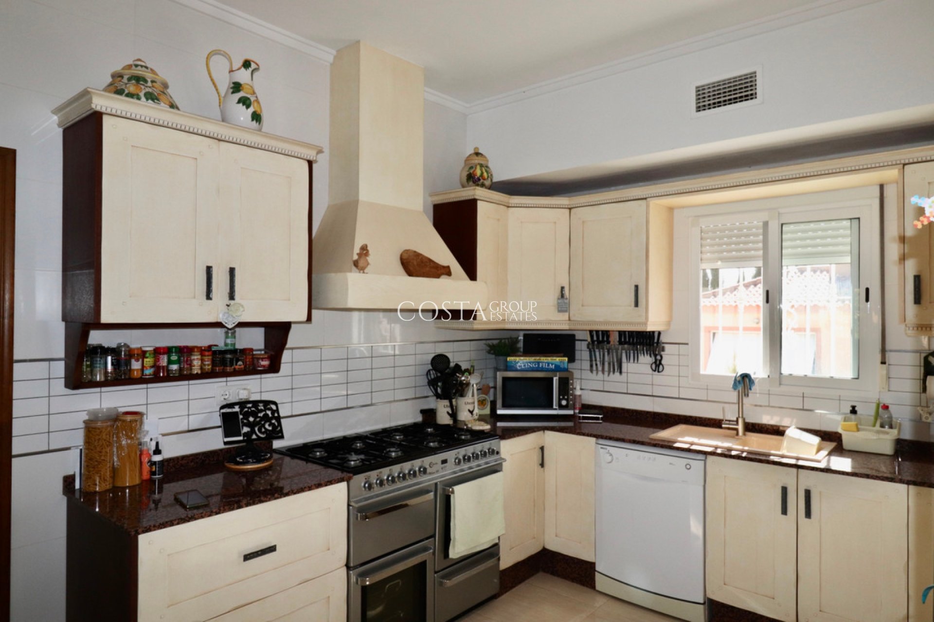 Resale - Villa -
Catral - Catral Centro