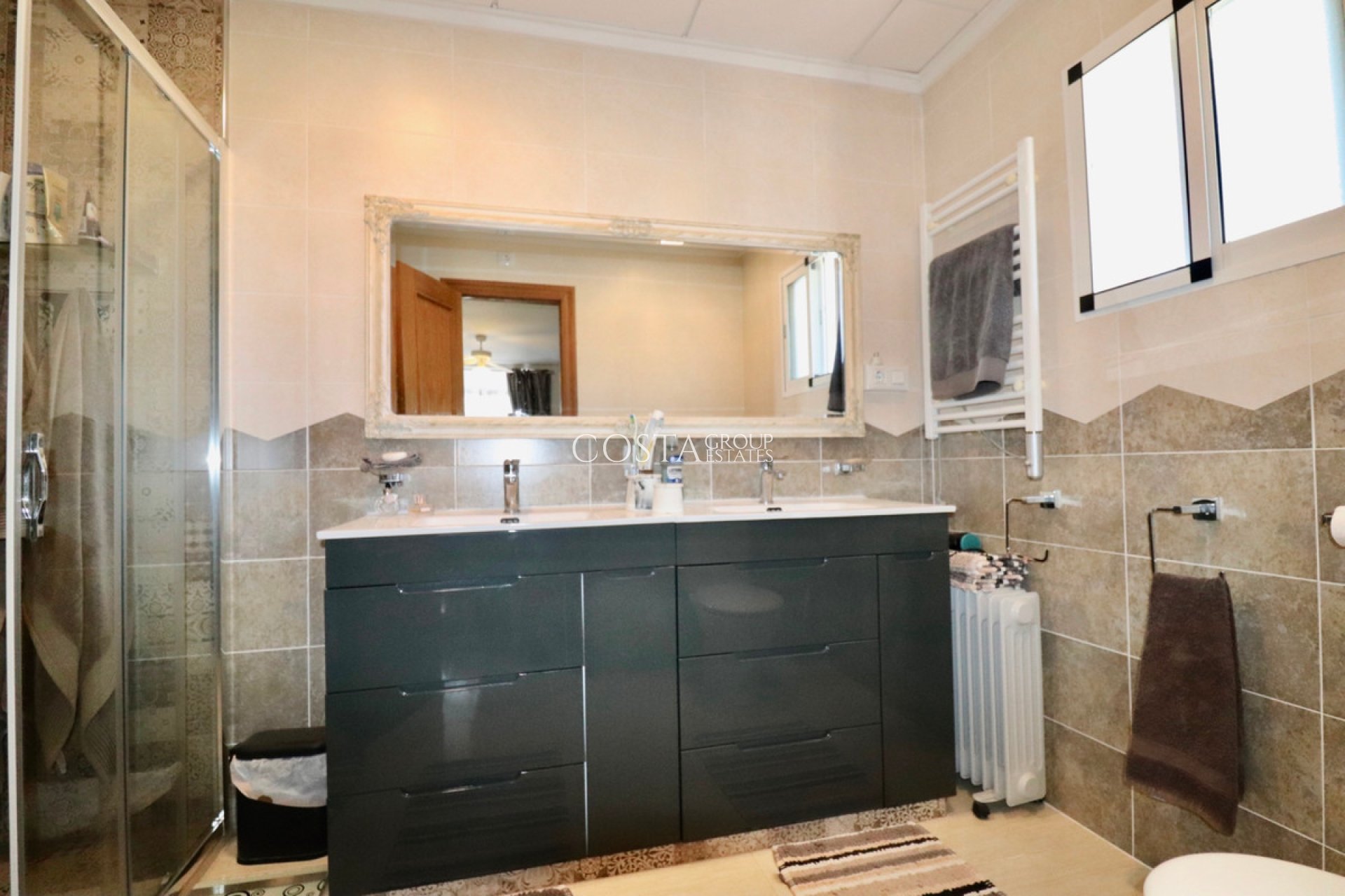 Resale - Villa -
Catral - Catral Centro